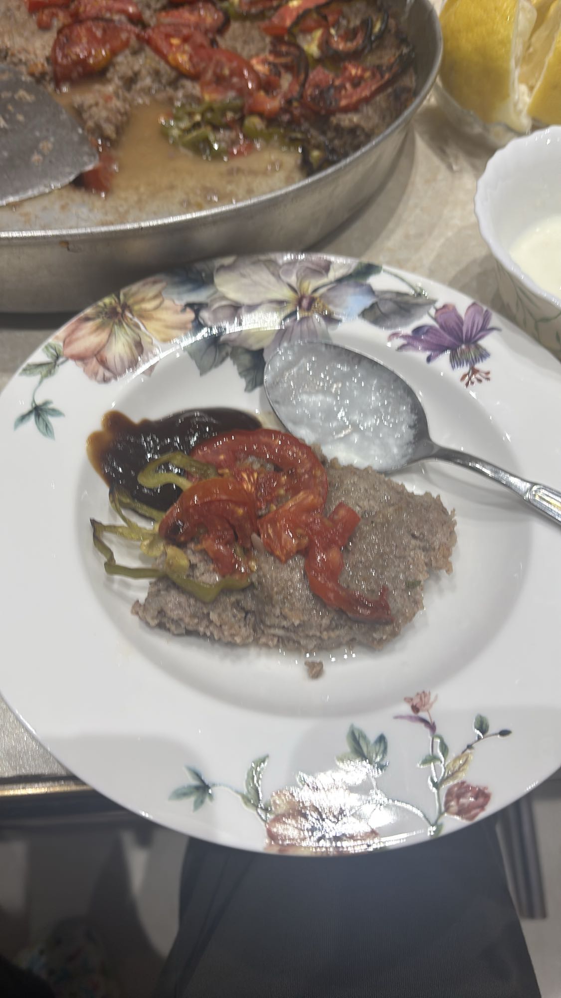 Baked meat with veggies