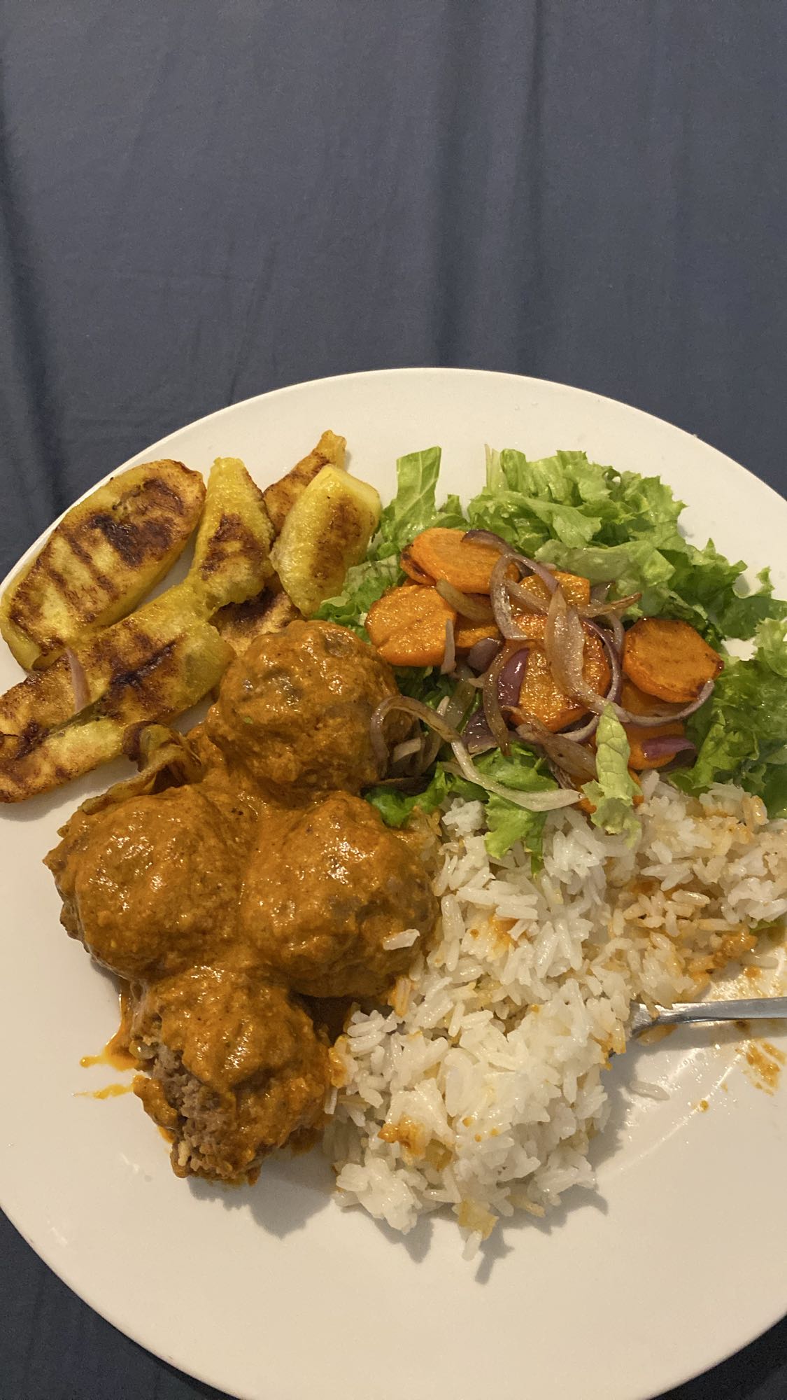 albóndigas con arroz