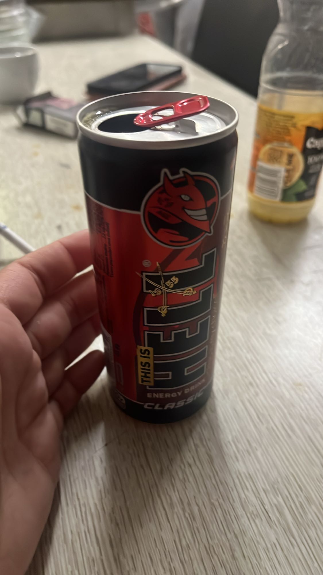 Hell energy piće