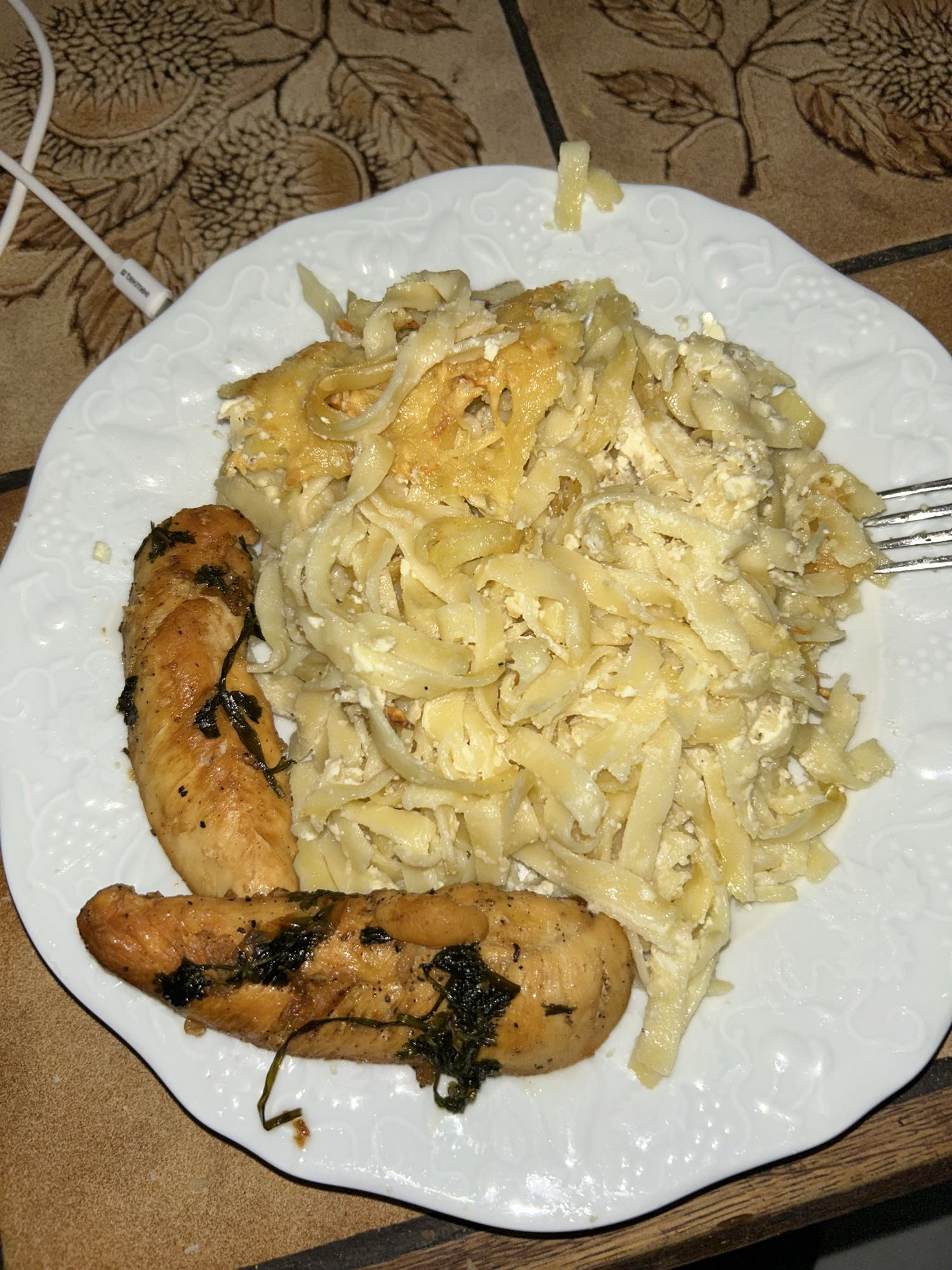 Pâtes au poulet grillé