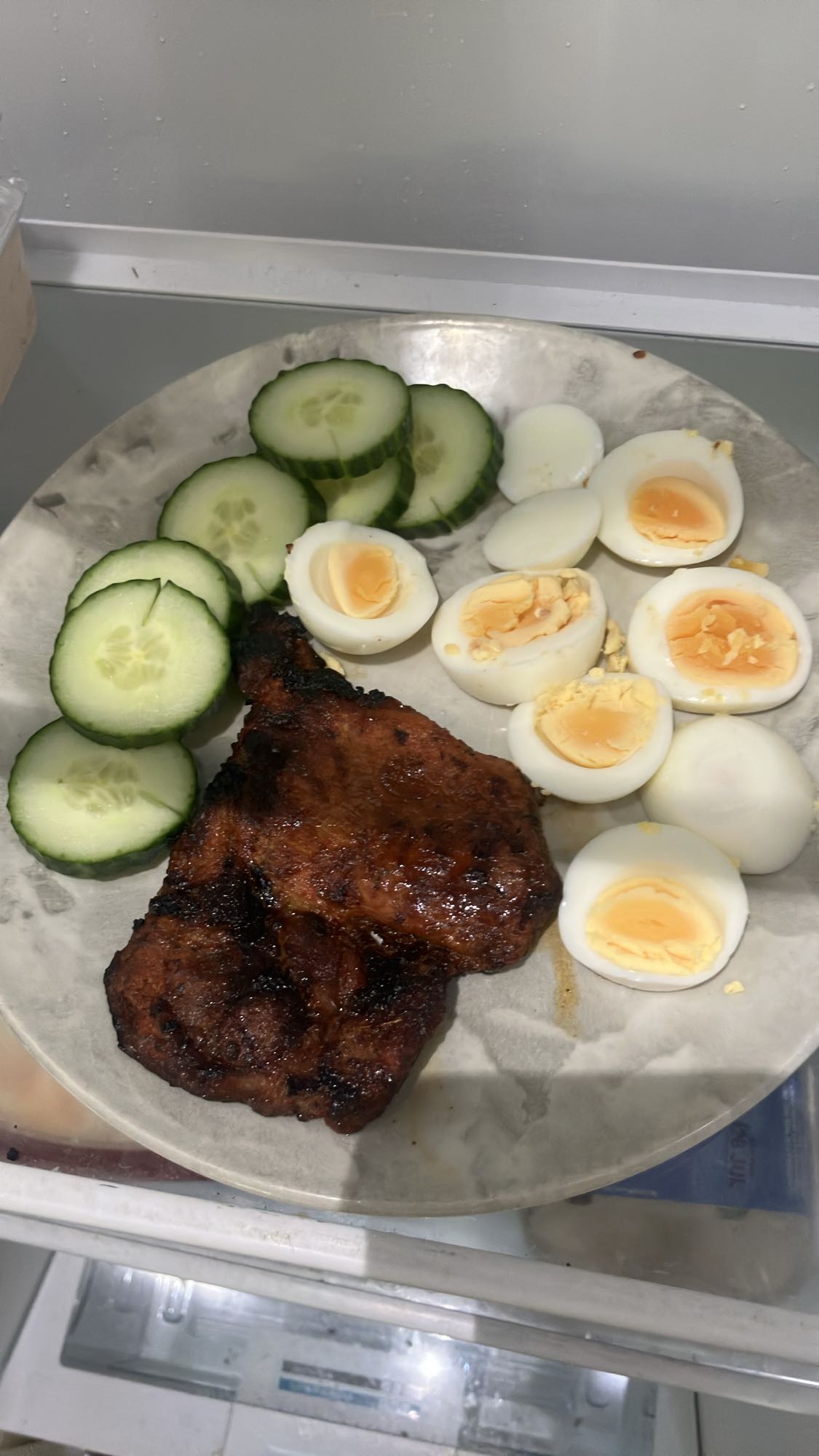 Kyckling, ägg och gurka