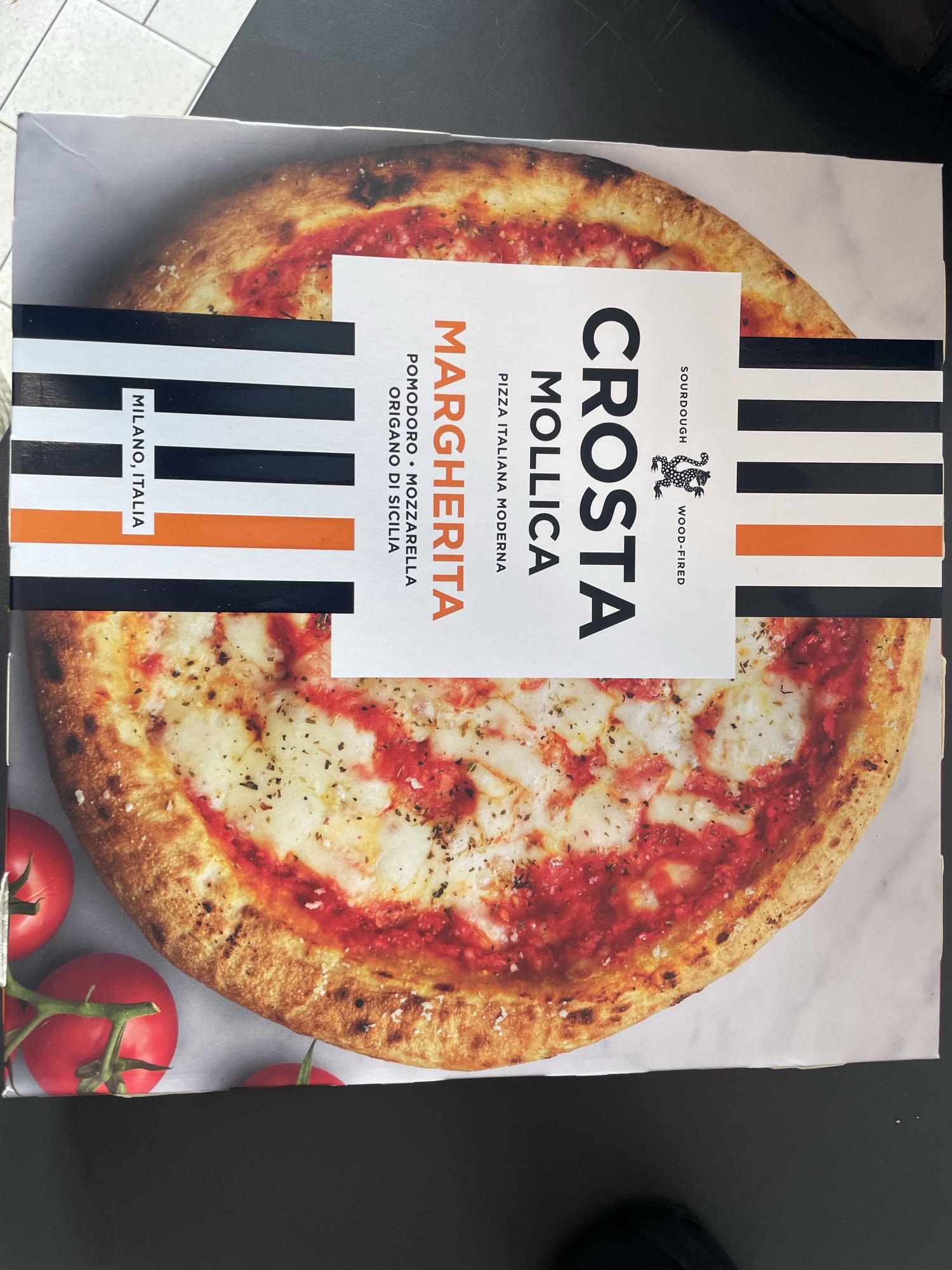 Pizza Margherita mit extra Hähnchenbrust