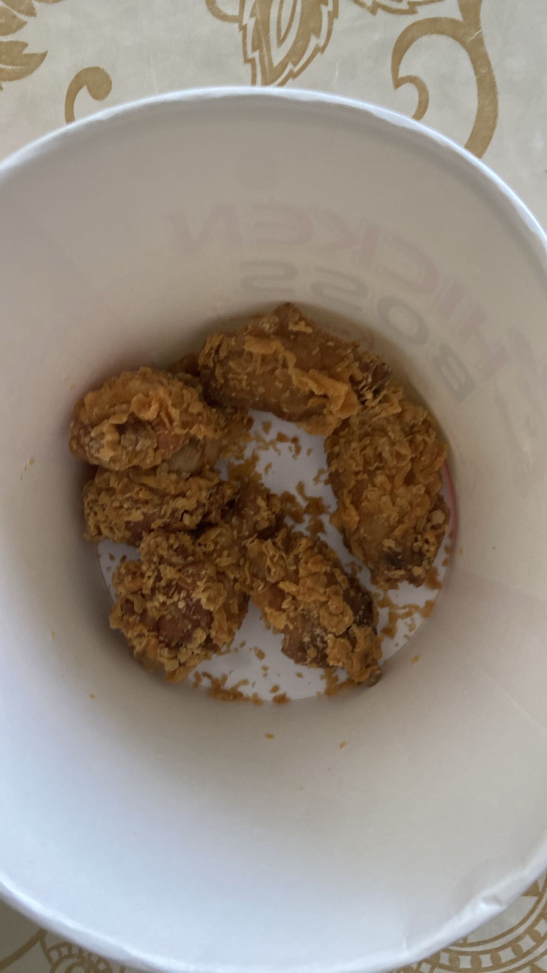 жареные куриные крылышки