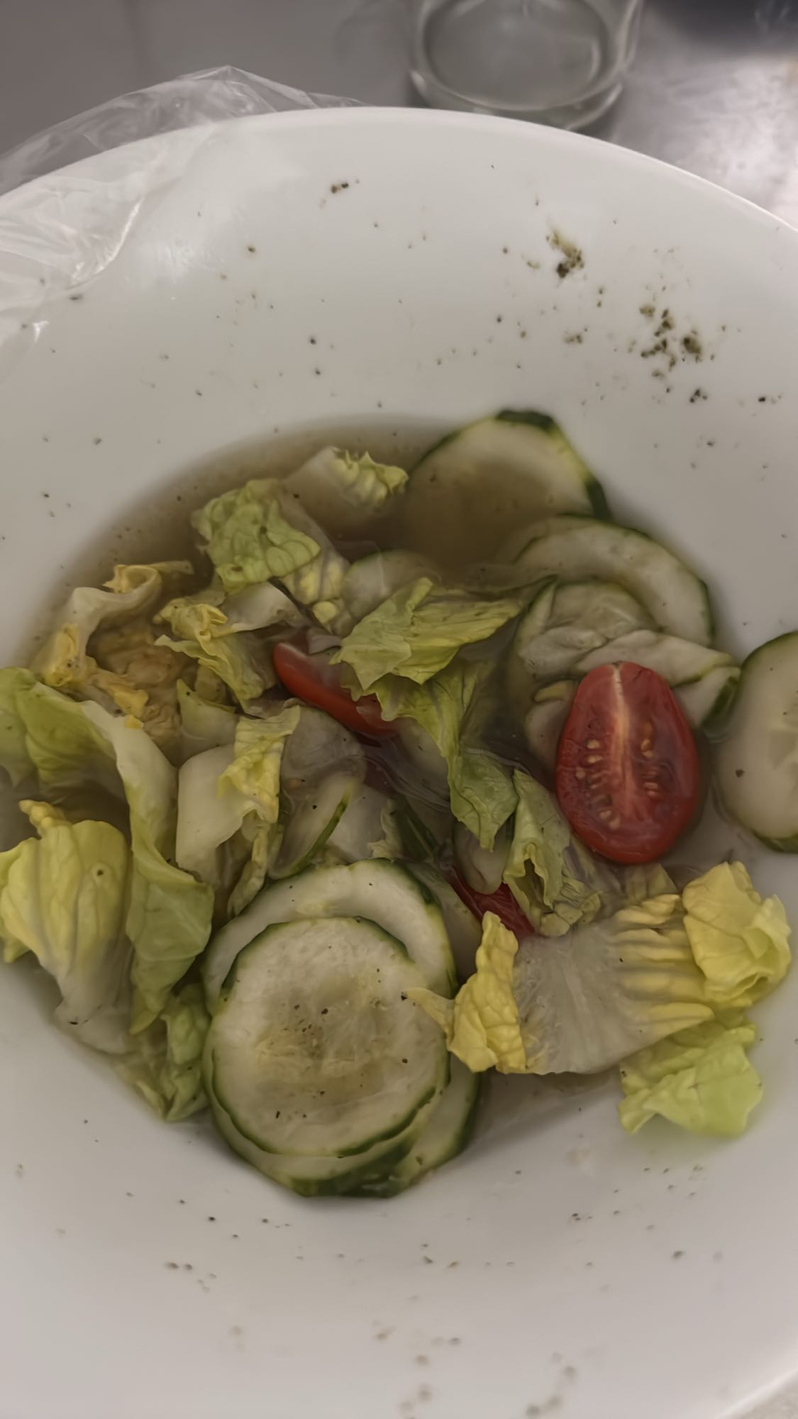 Grönsallad med gurka