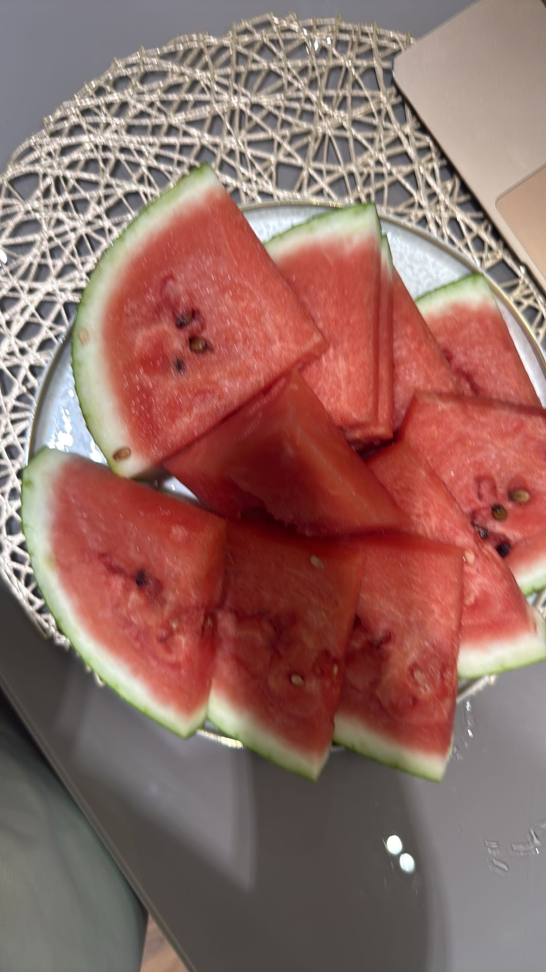 Арбузные дольки