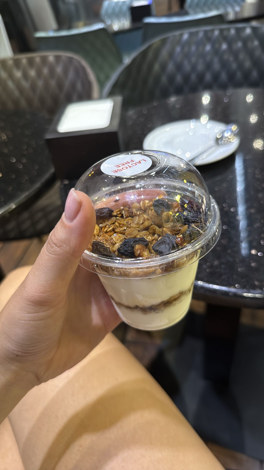 Гранола с йогуртом