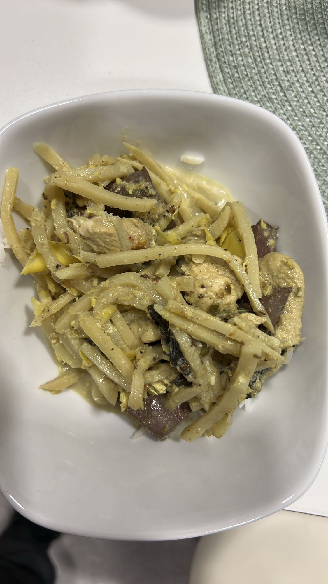 Kylling og grønnsakspasta