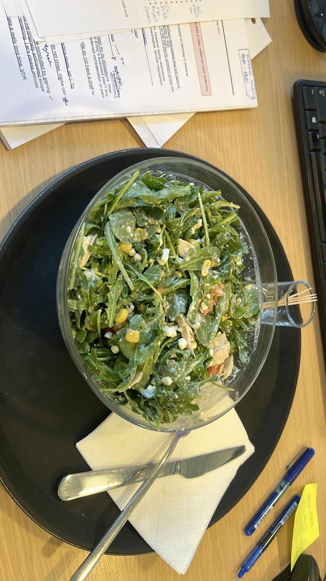 Σαλάτα με ρόκα και κοτόπουλο