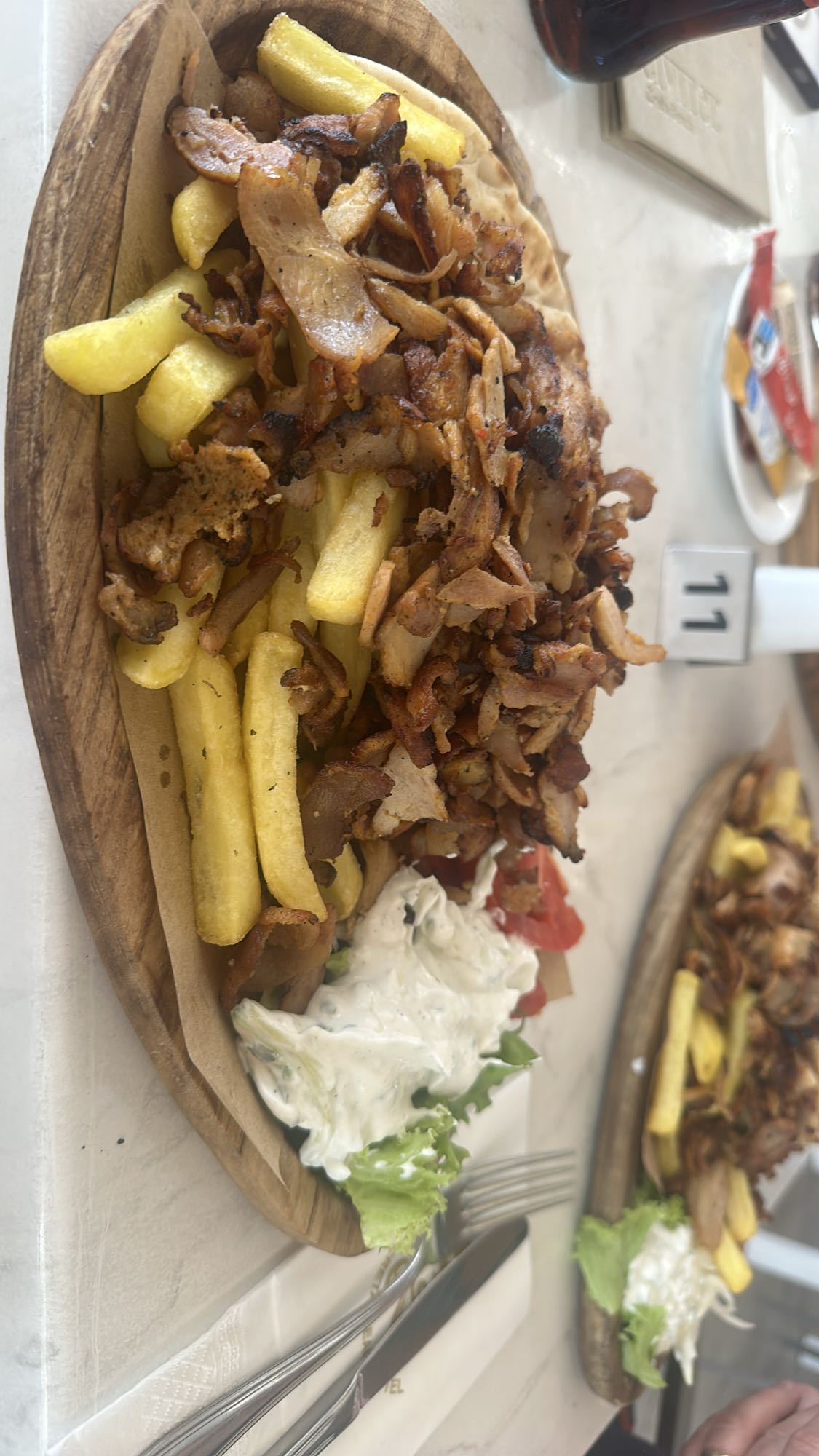 Gyros cu sos fără cartofi și lipie