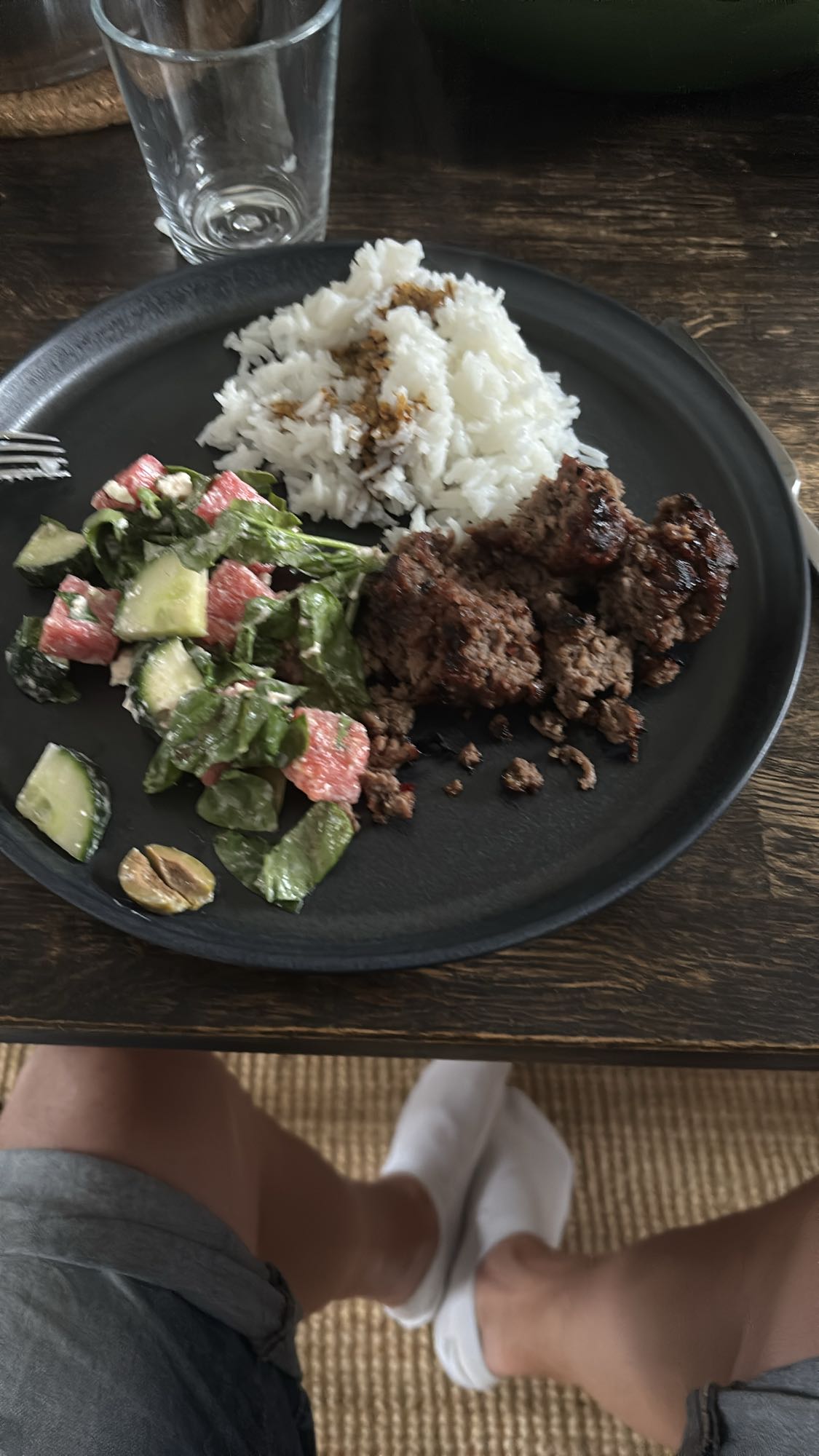 Ris, köttfärs och sallad