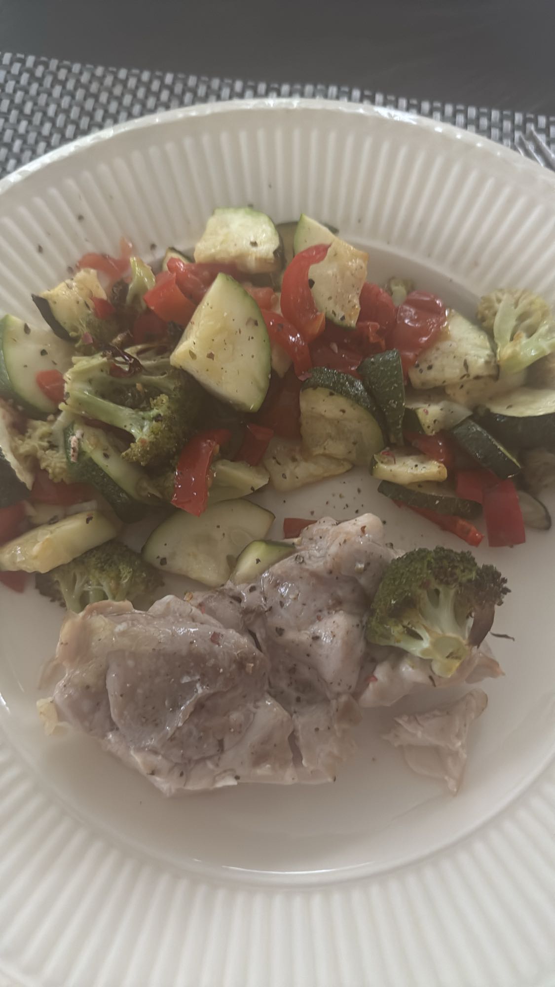 kip met gegrilde groenten