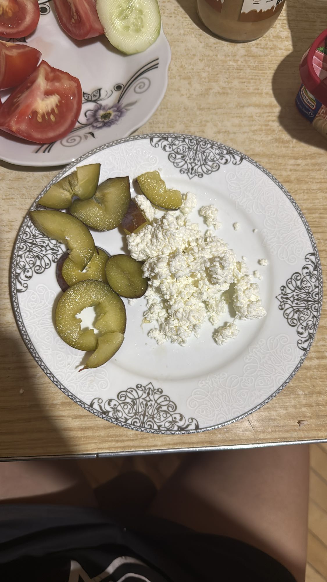 творог со сливой