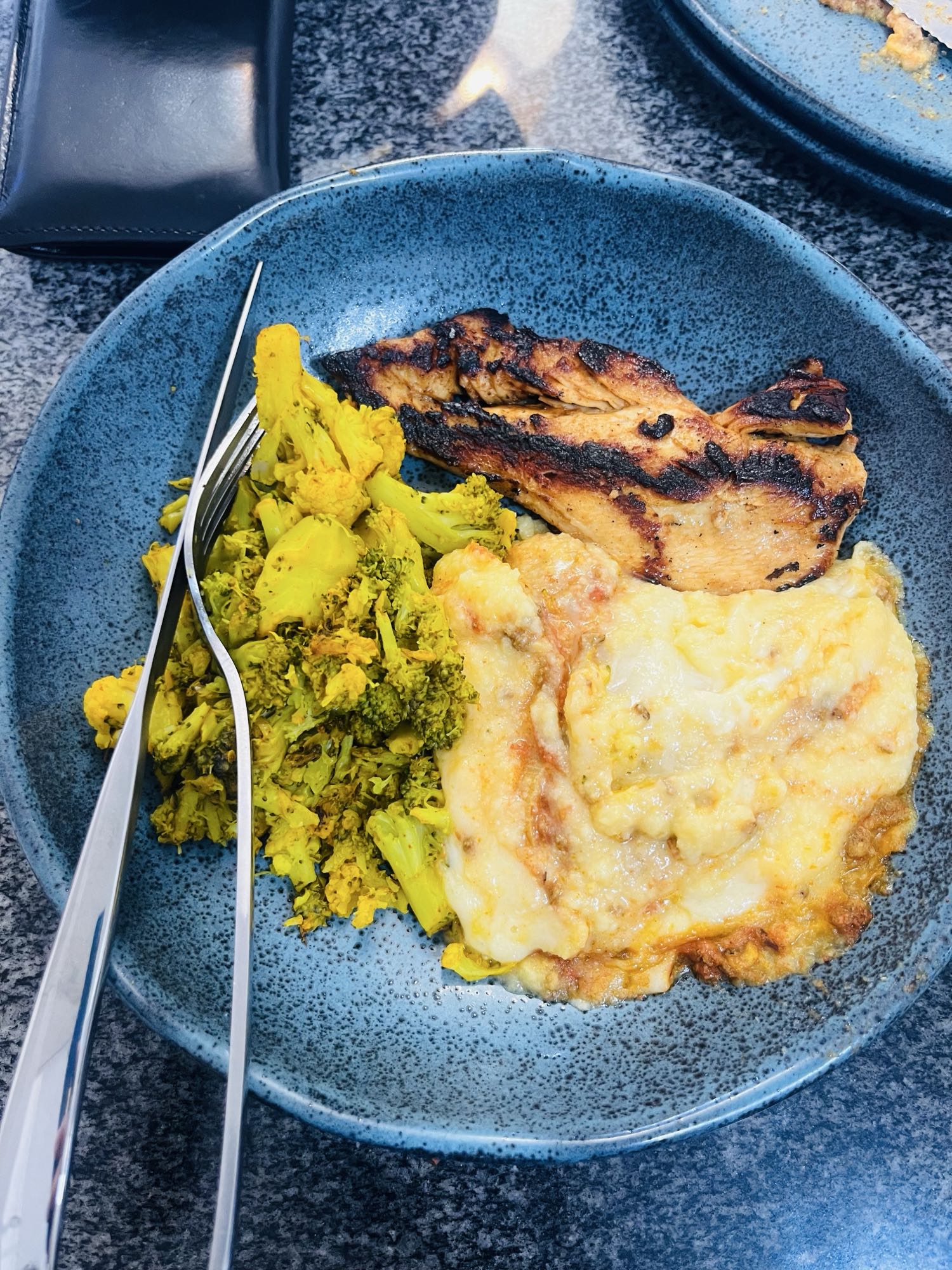 Frango grelhado com legumes