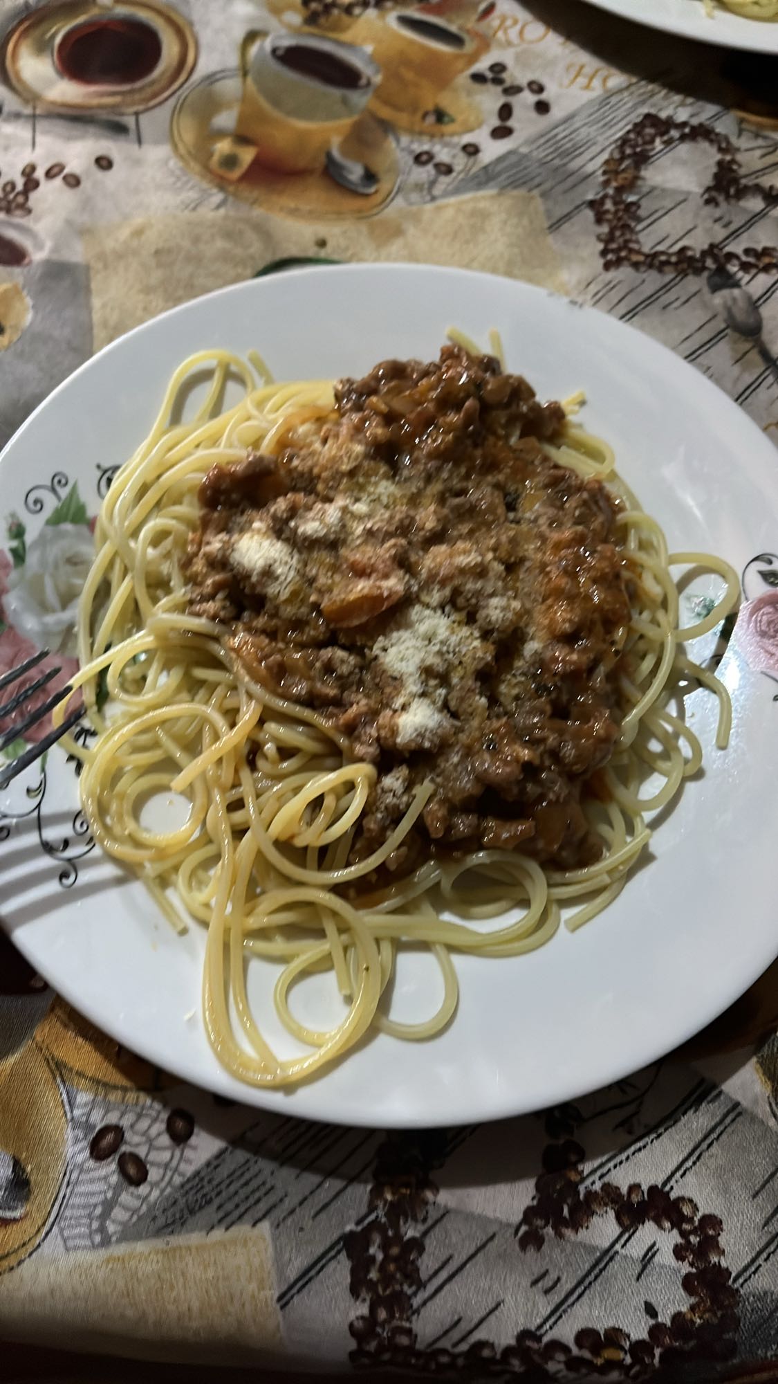 Espaguetis con carne