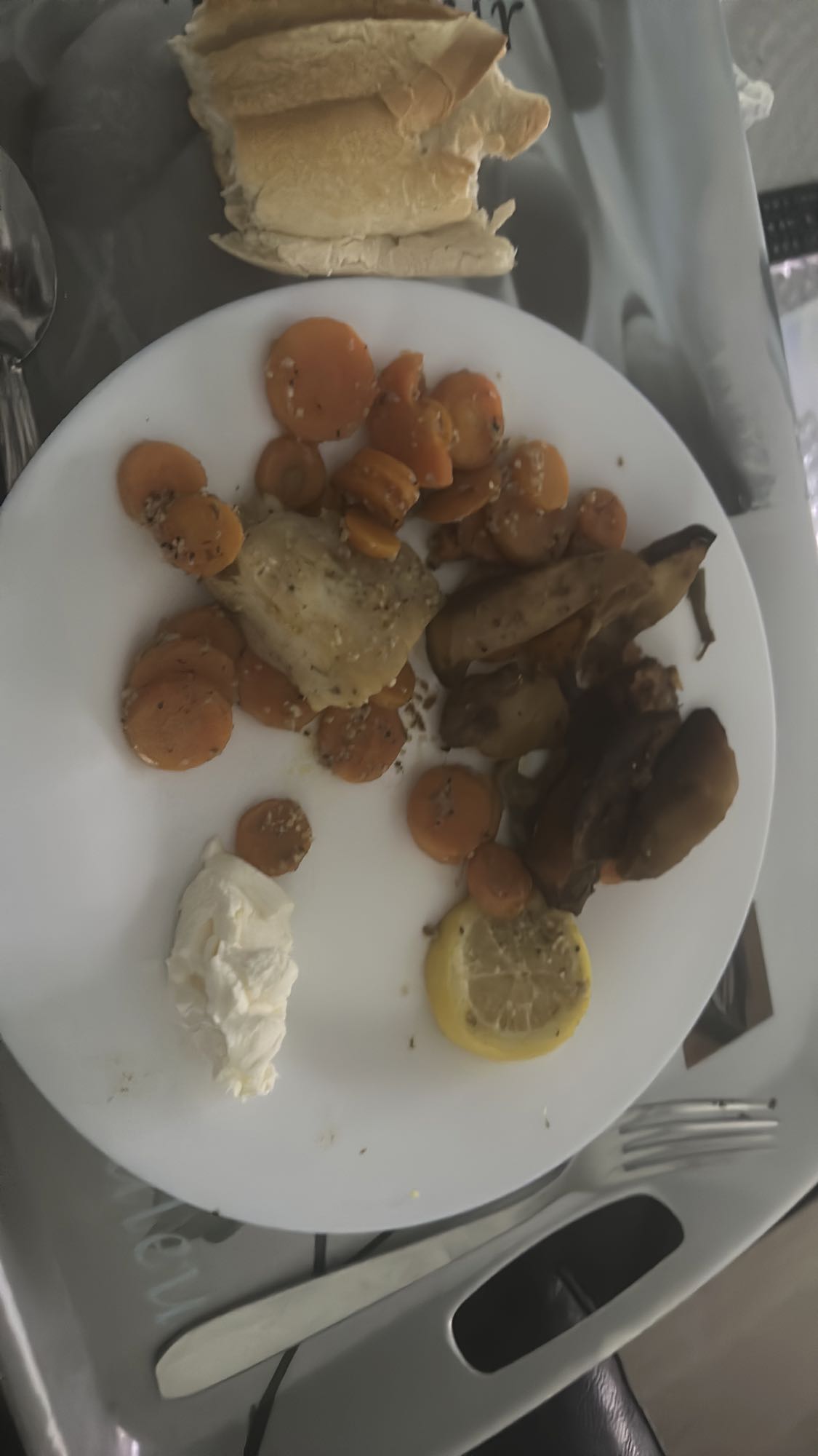 Poulet légumes et pain