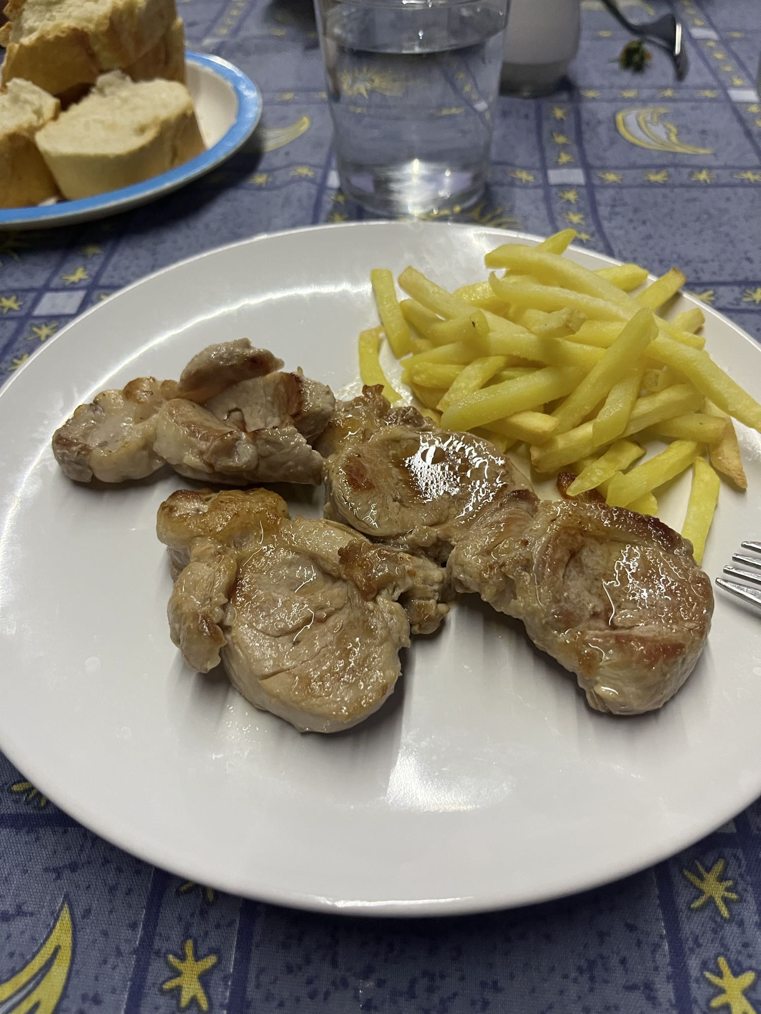 Solomillo con papas fritas
