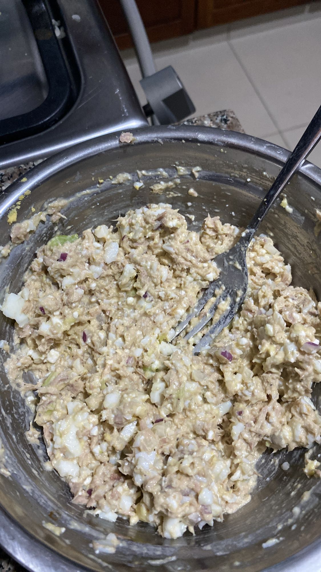 ensalada de atún cremosa