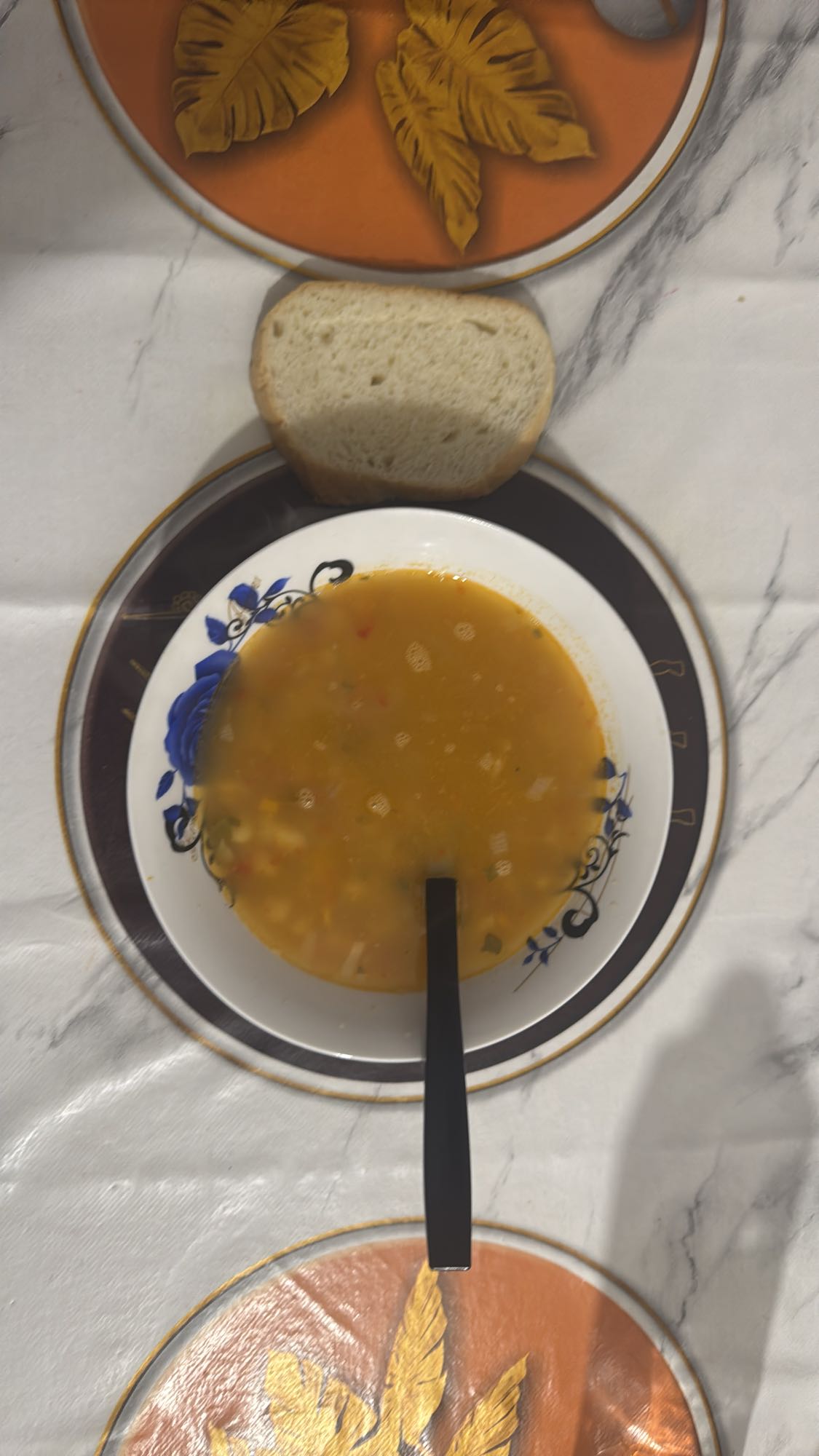 Supă de legume cu pâine