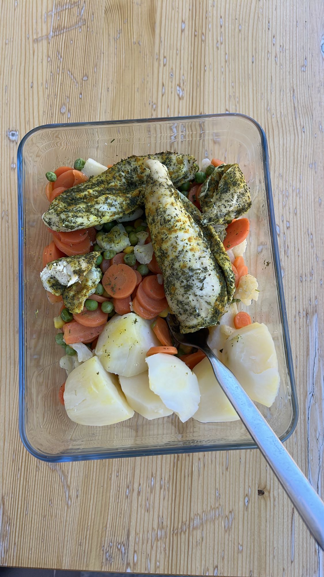 Kurczak z warzywami i ziemniakami