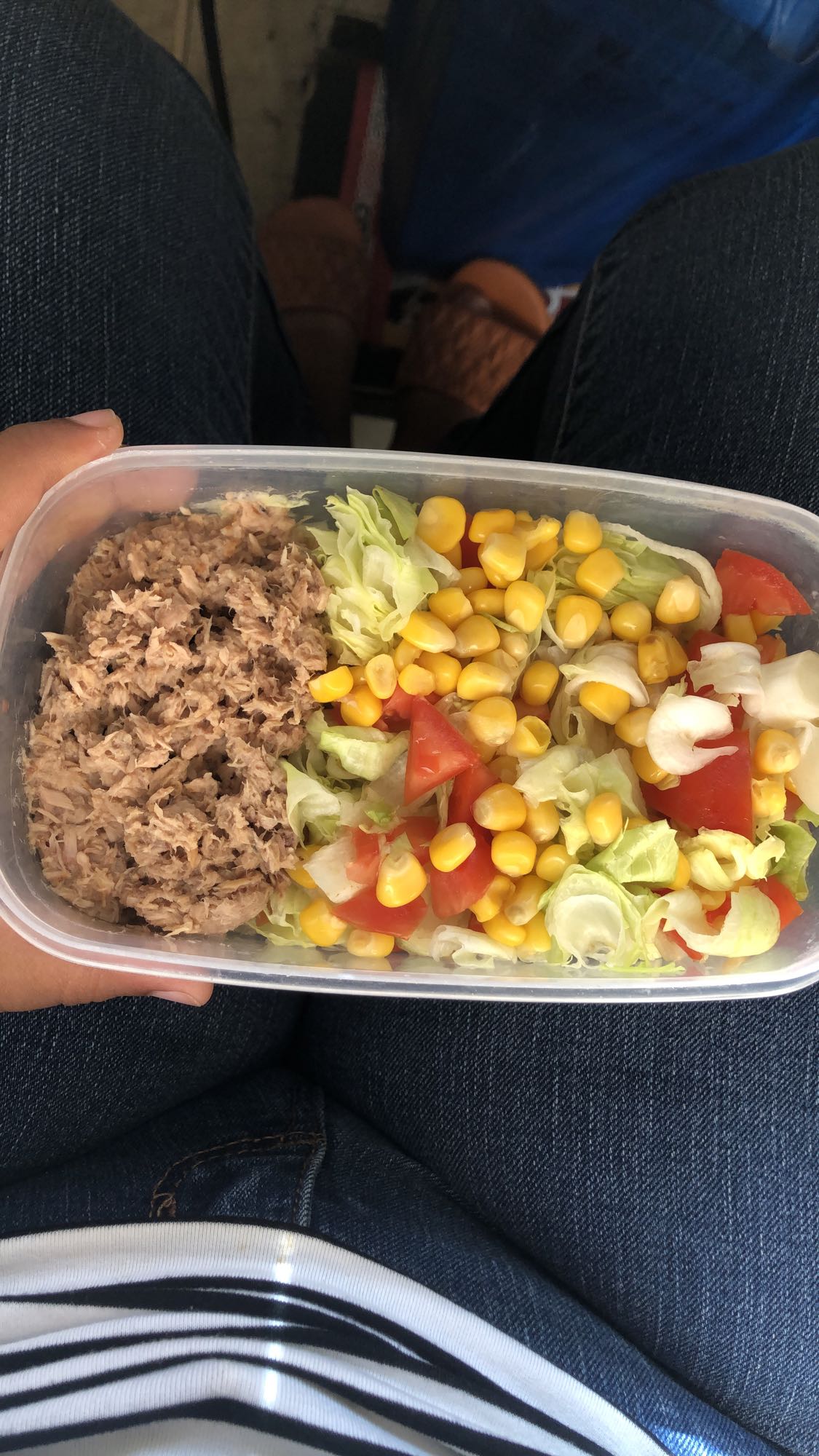 Ensalada de atún y maíz