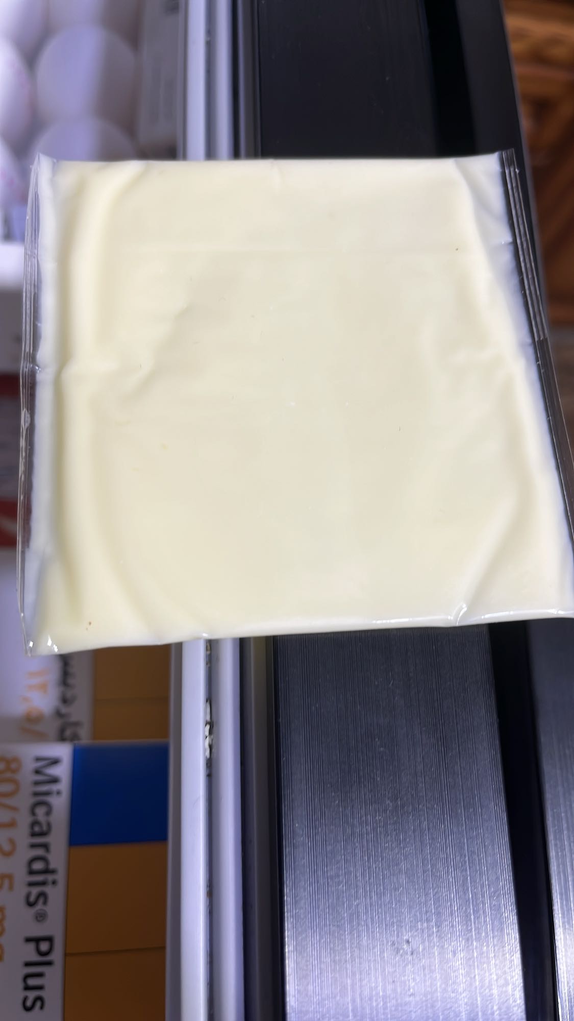 Processed cheese slice