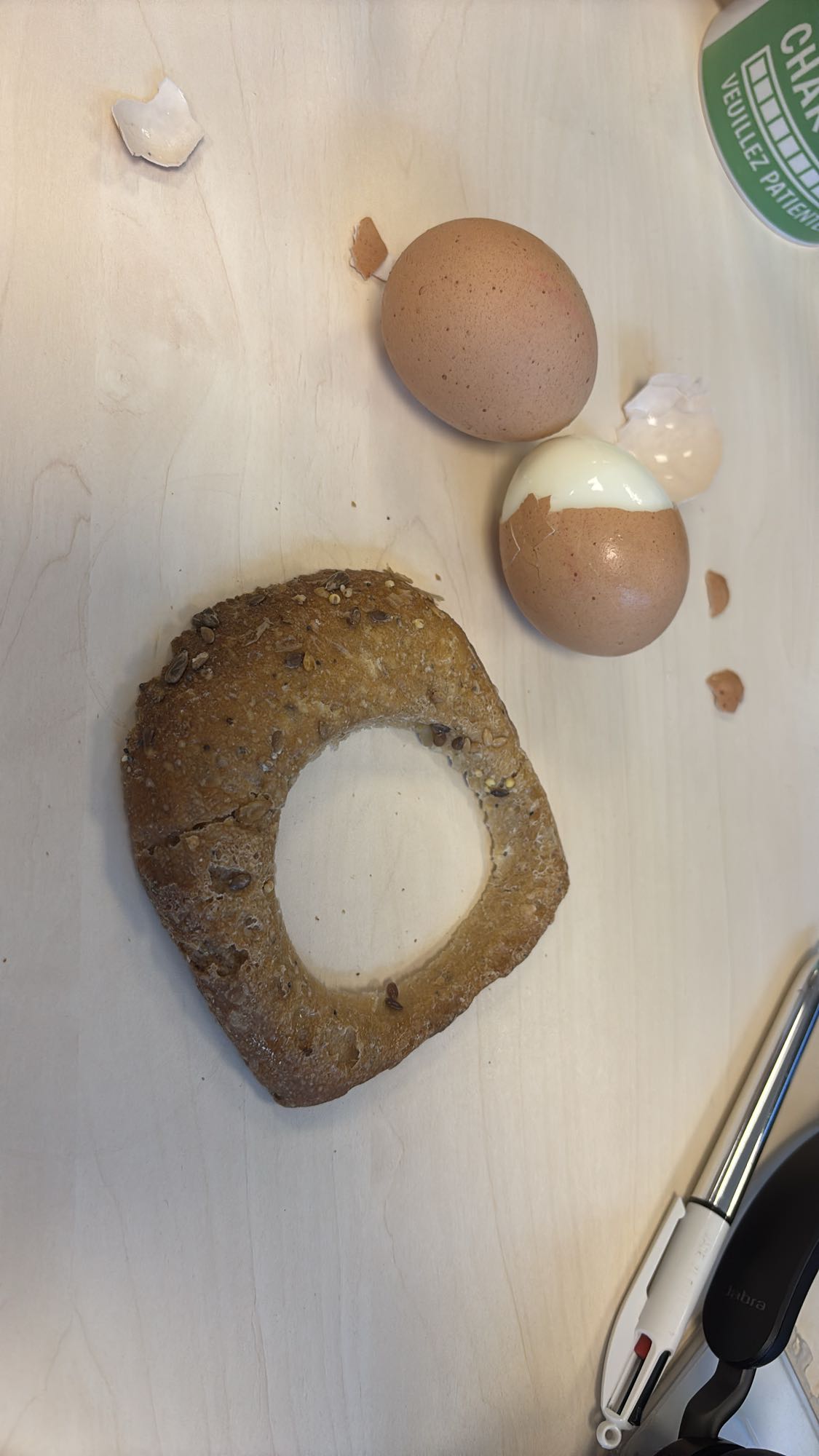 Oeufs et pain complet