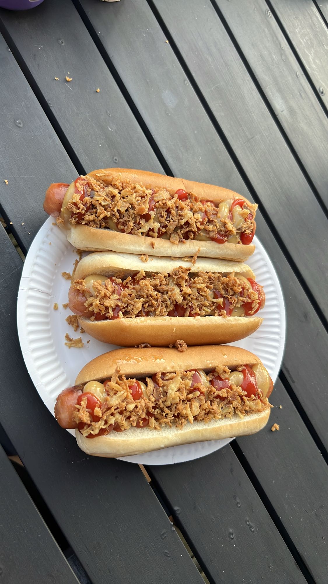 Klassisk varmkorv tallrik