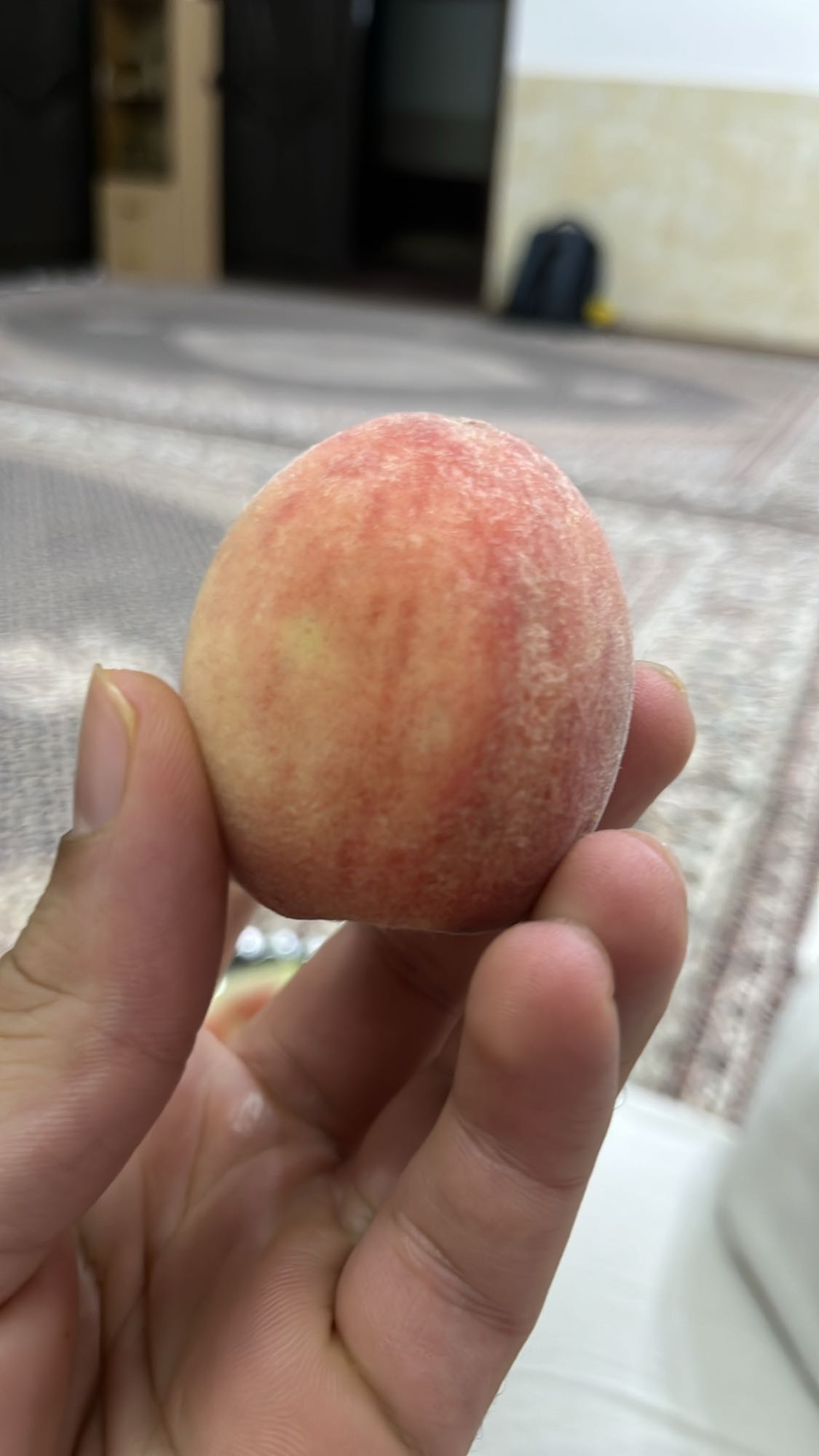 Fresh peach snack