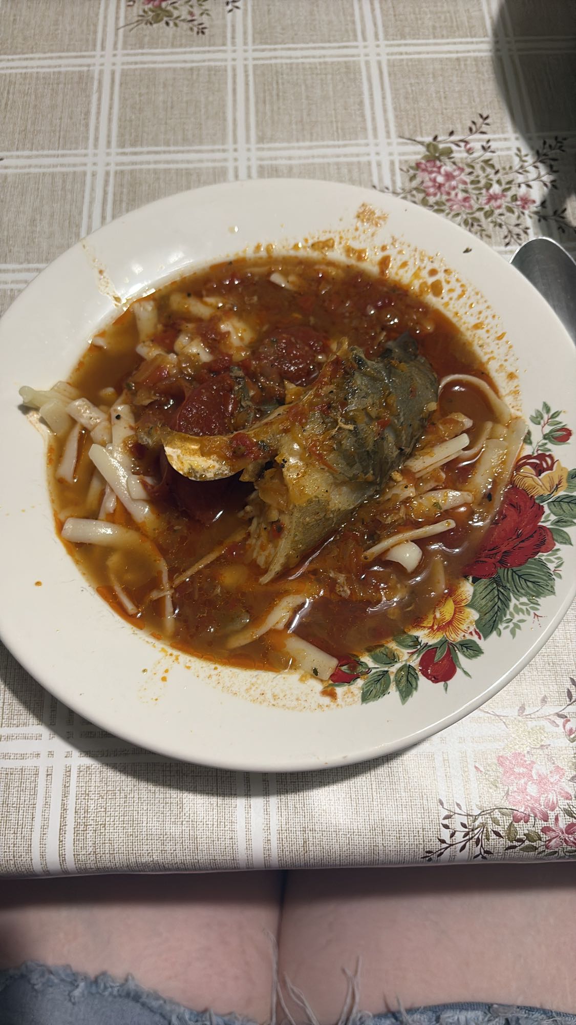 Halászlé tésztával