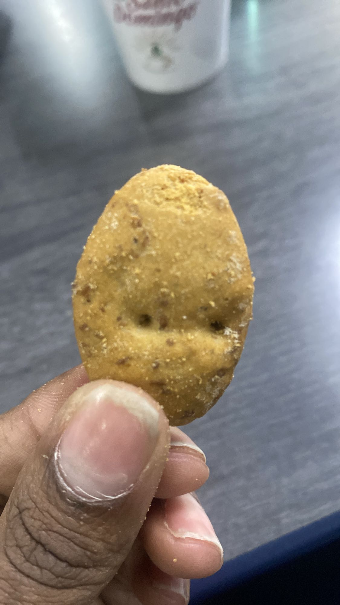 galleta salada pequeña