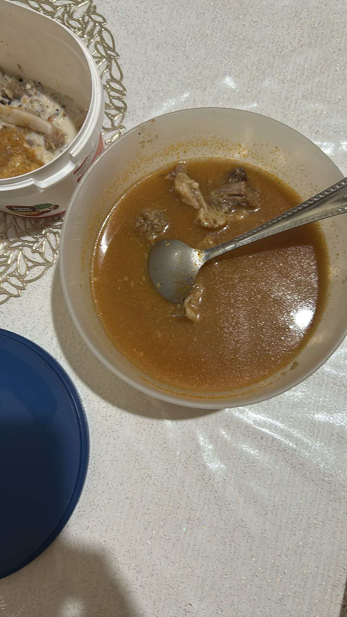 Soupe de viande épicée
