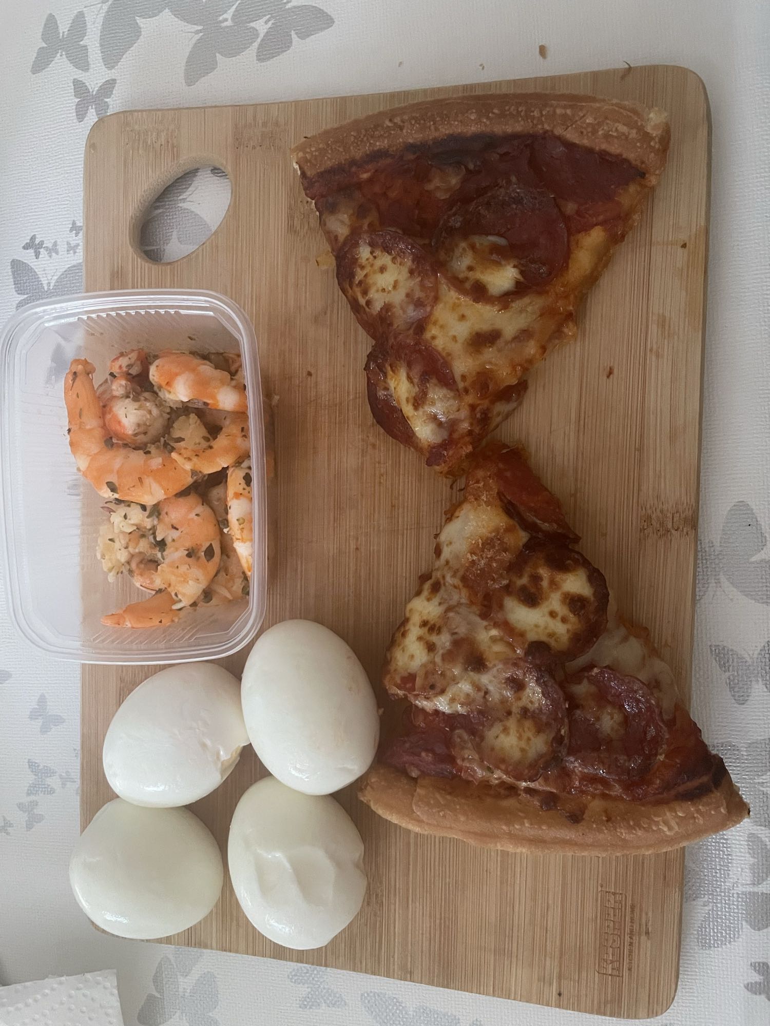 Pizza, eggs & shrimp