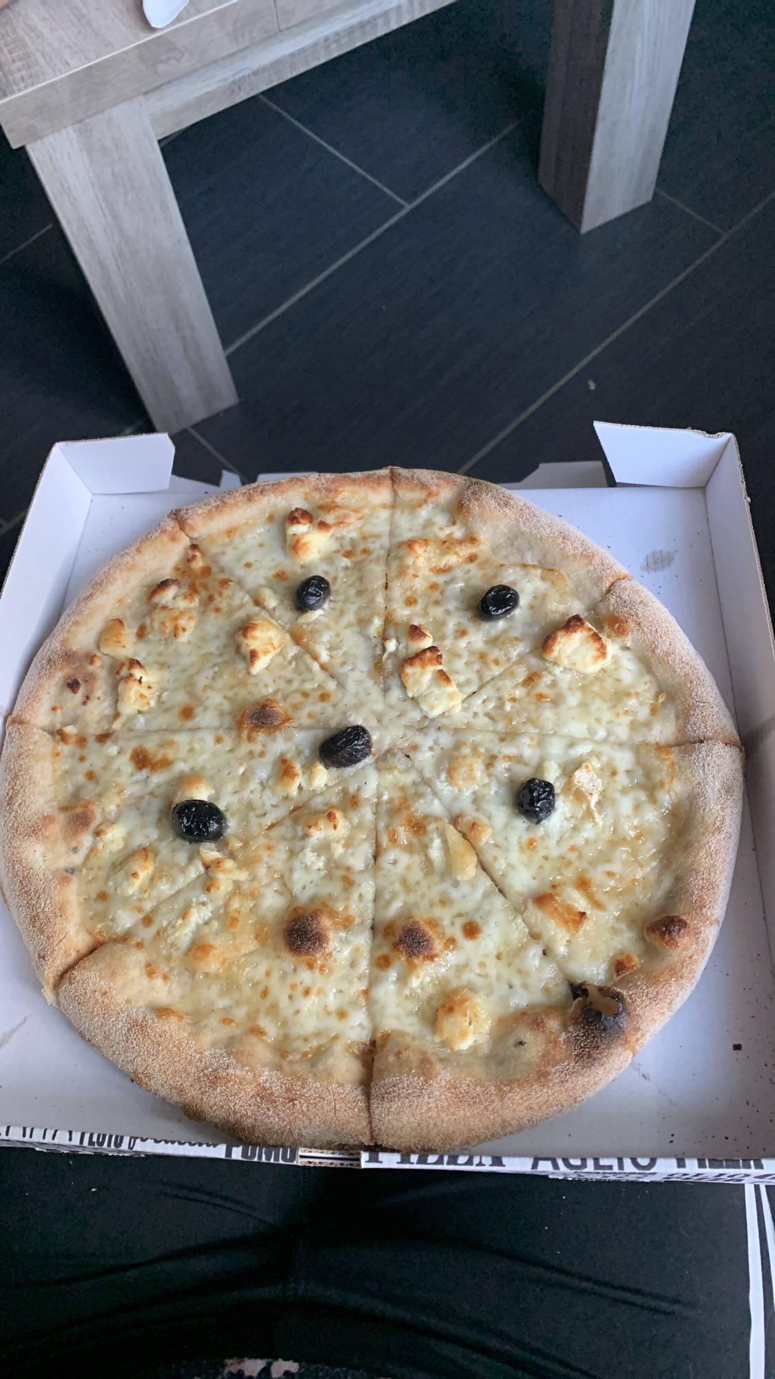 Pizza quatre fromages