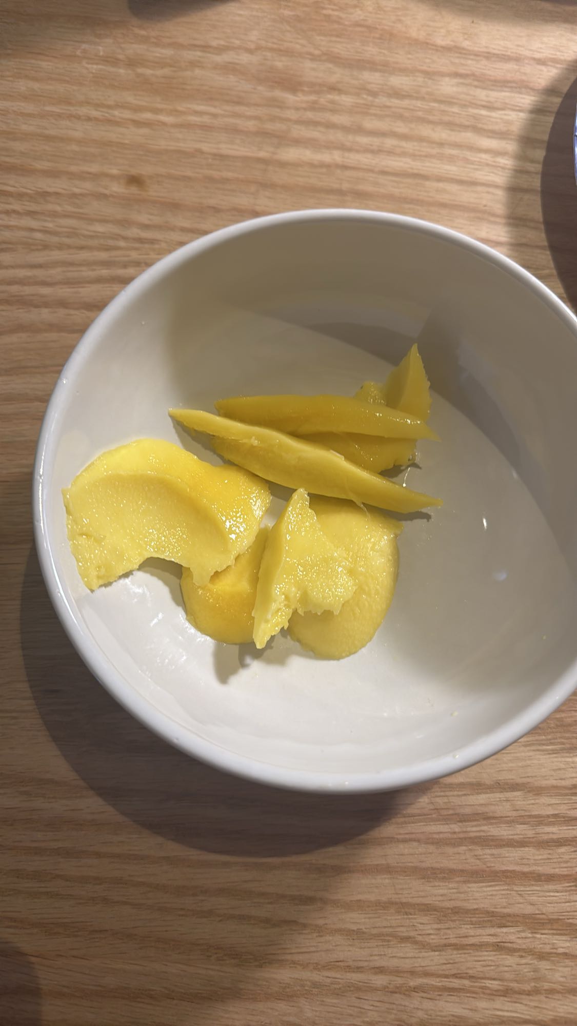 нарезанное манго