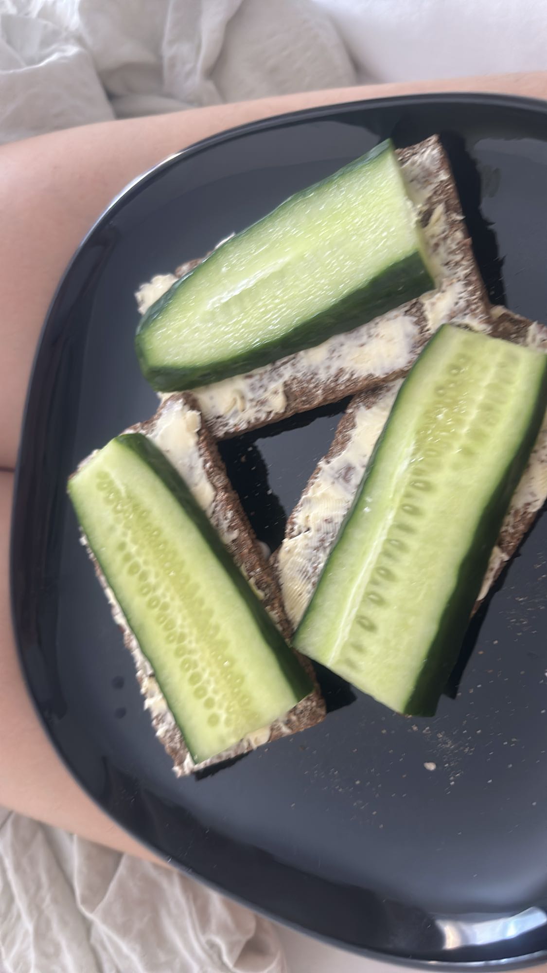 Knäckebröd med gurka