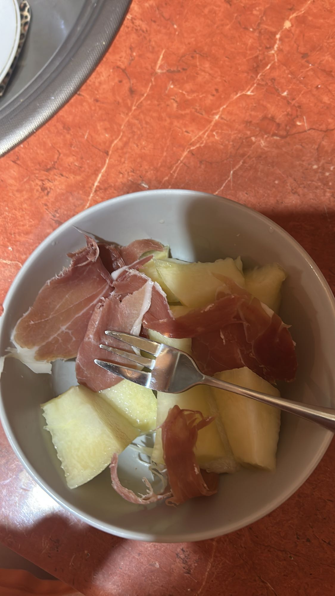 Pepene galben cu prosciutto