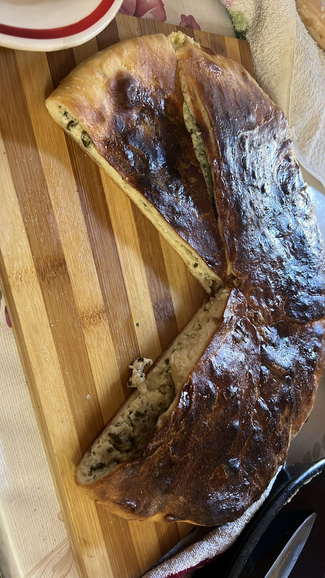 Plăcintă cu brânză și verdeață