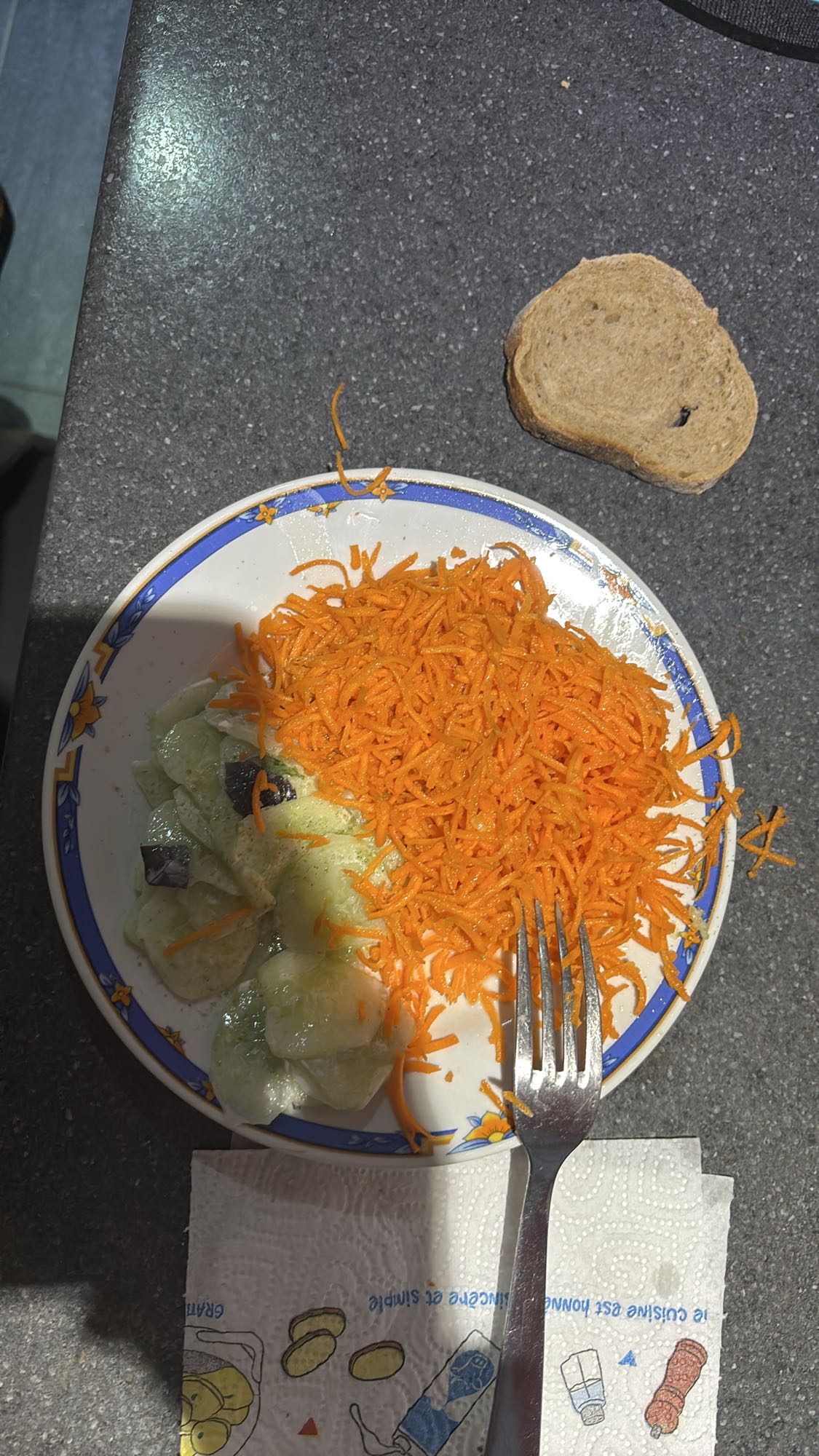 Salade carotte concombre