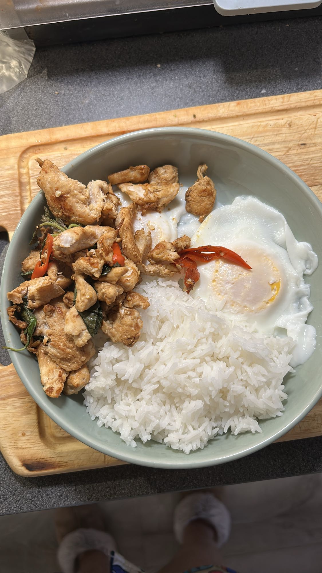 Kylling med ris og egg