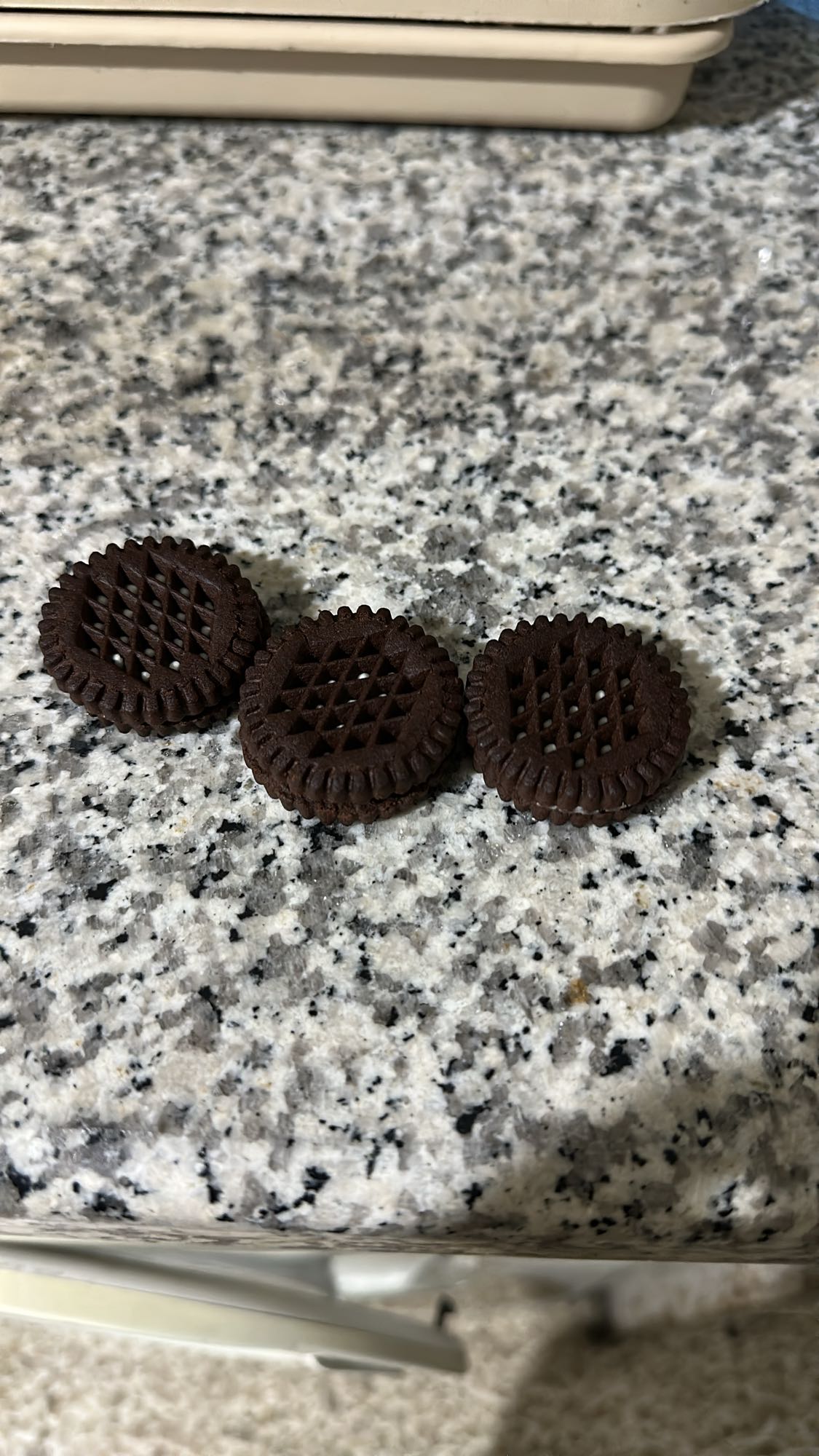 Chocolate sandwich cookies