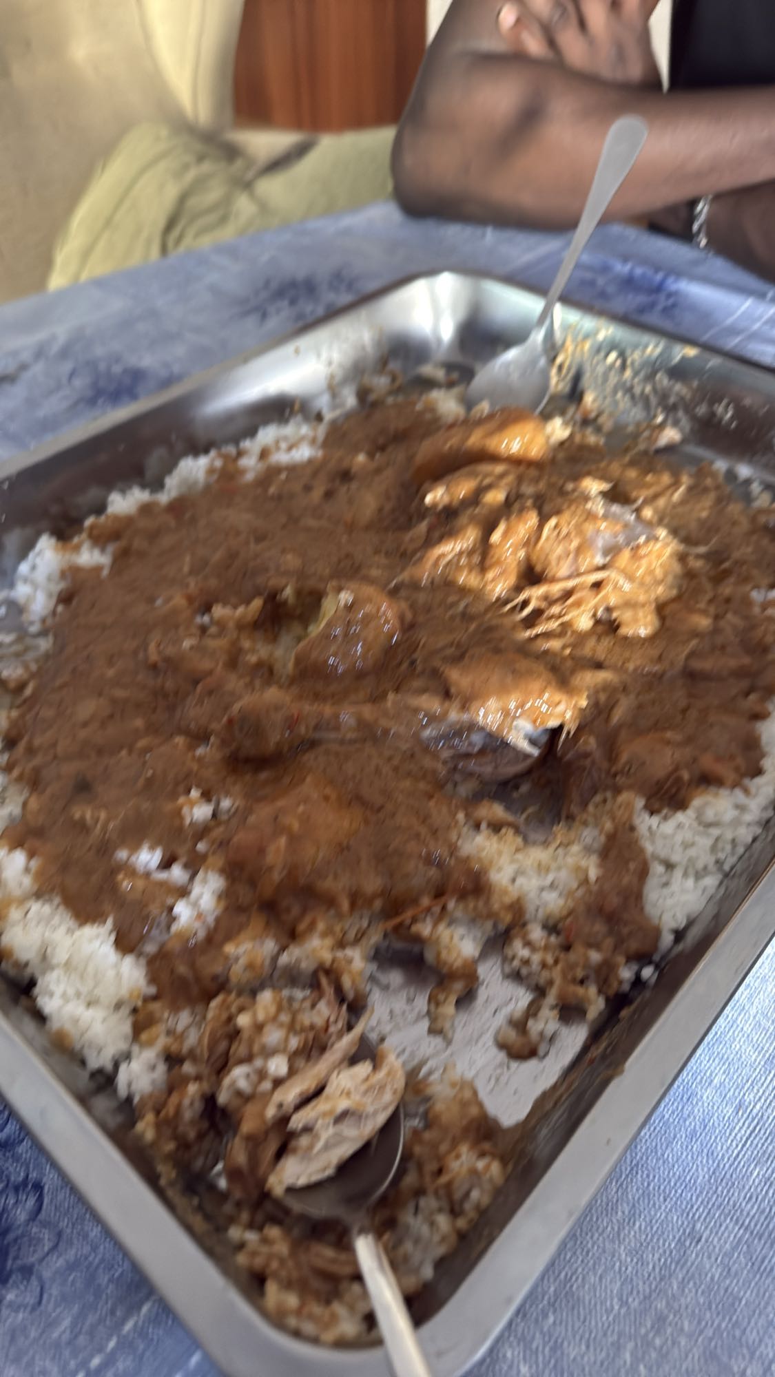 arroz con salsa de carne