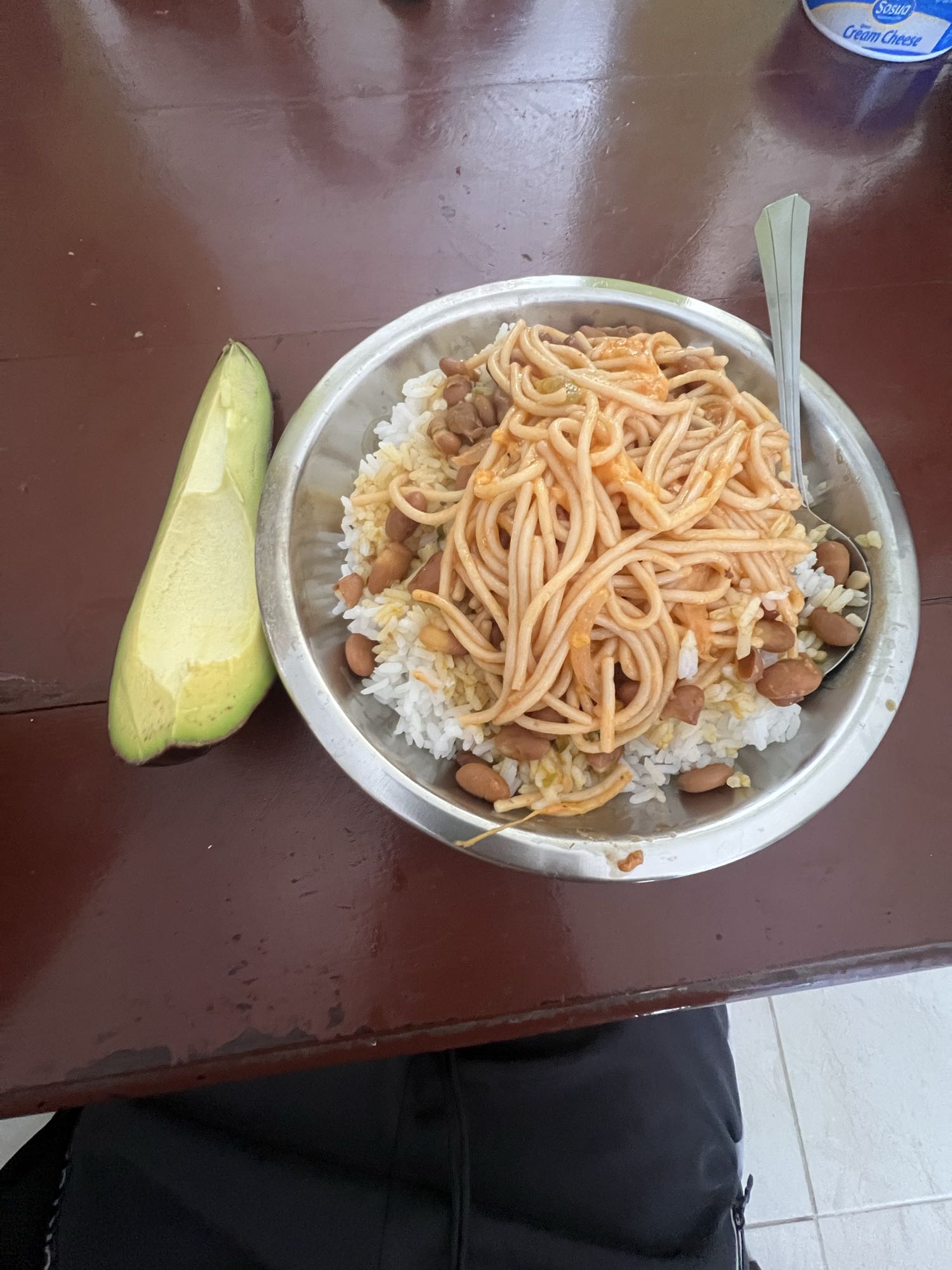 Arroz, espagueti y plátano