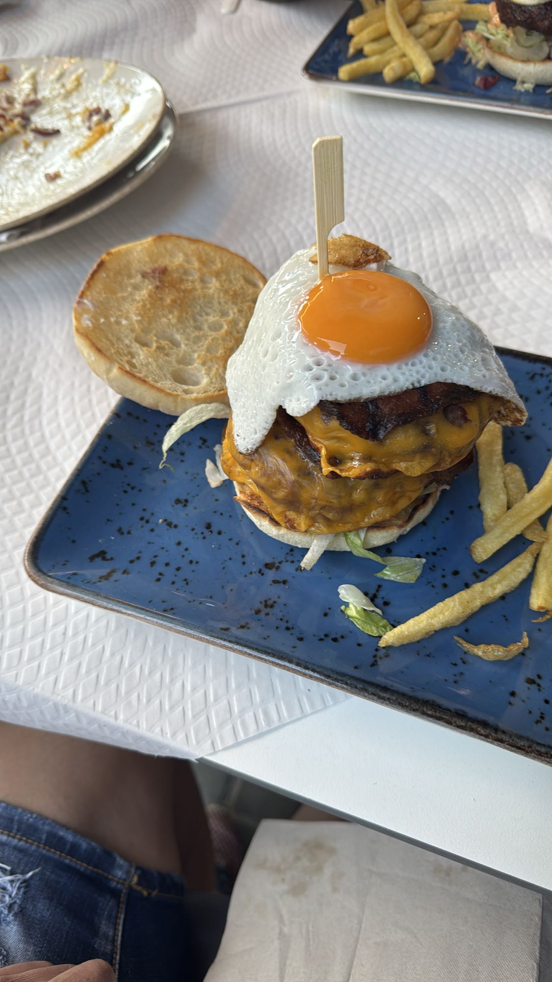 hamburguesa con huevo