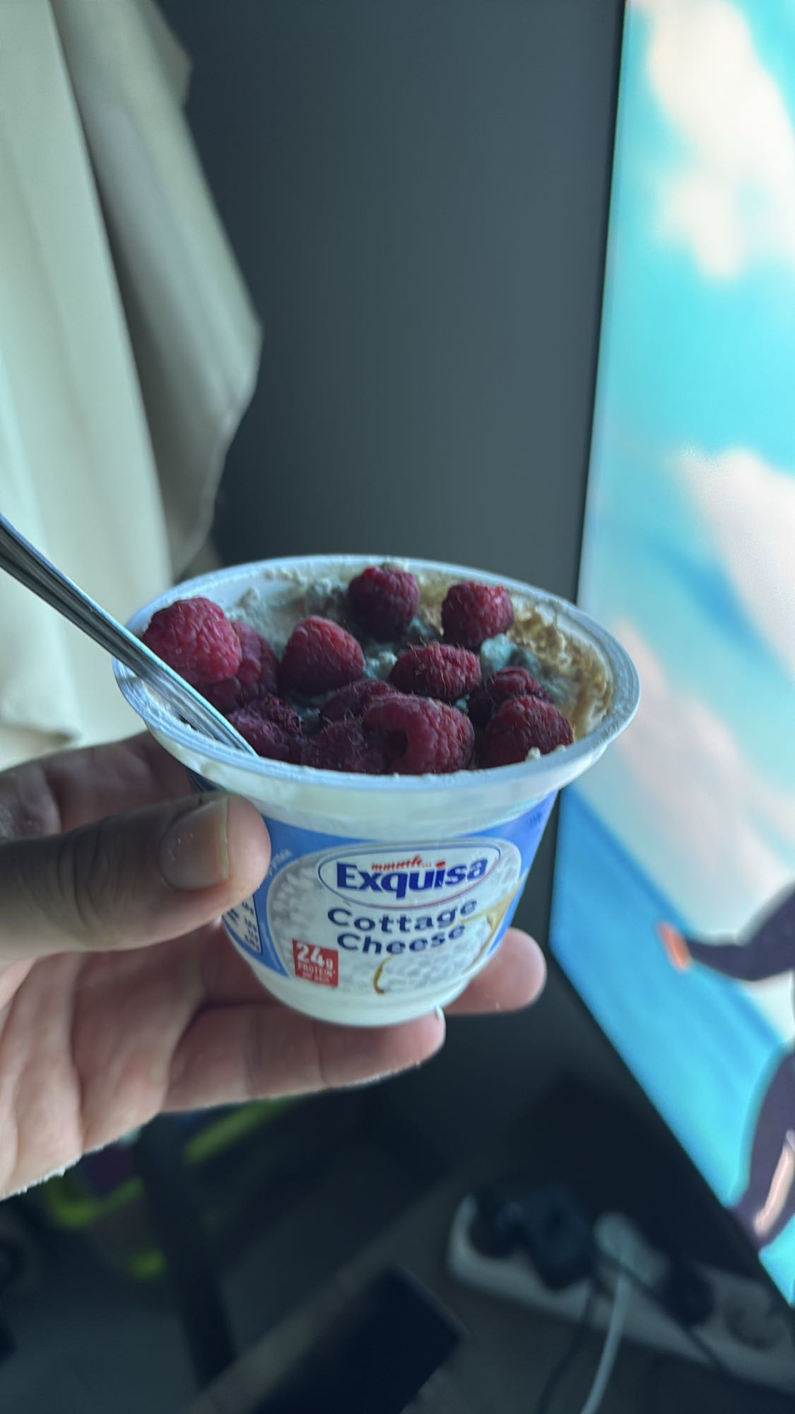 Queso cottage con frambuesas
