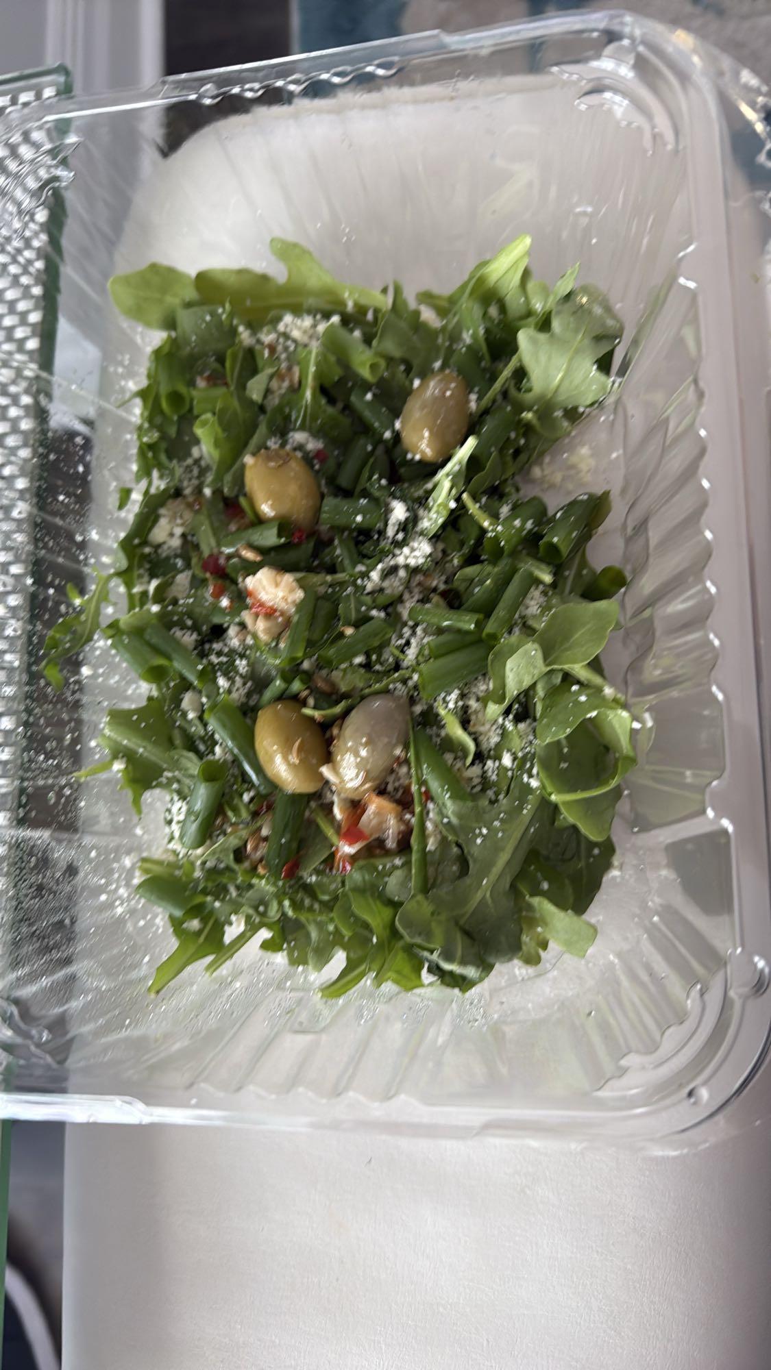 Salade verte aux olives