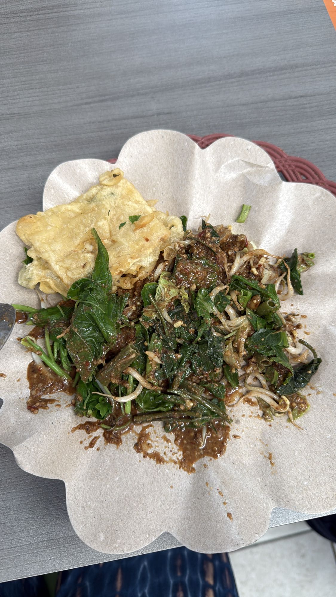 Vegetable Salad with Fritter