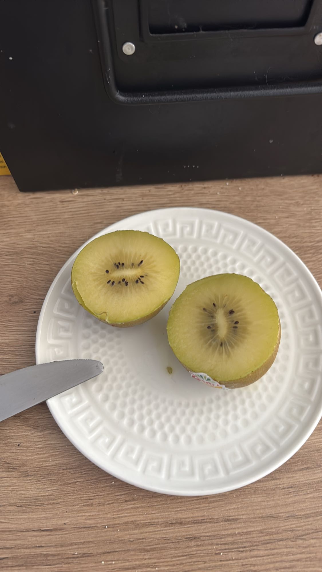 kiwi doré tranché