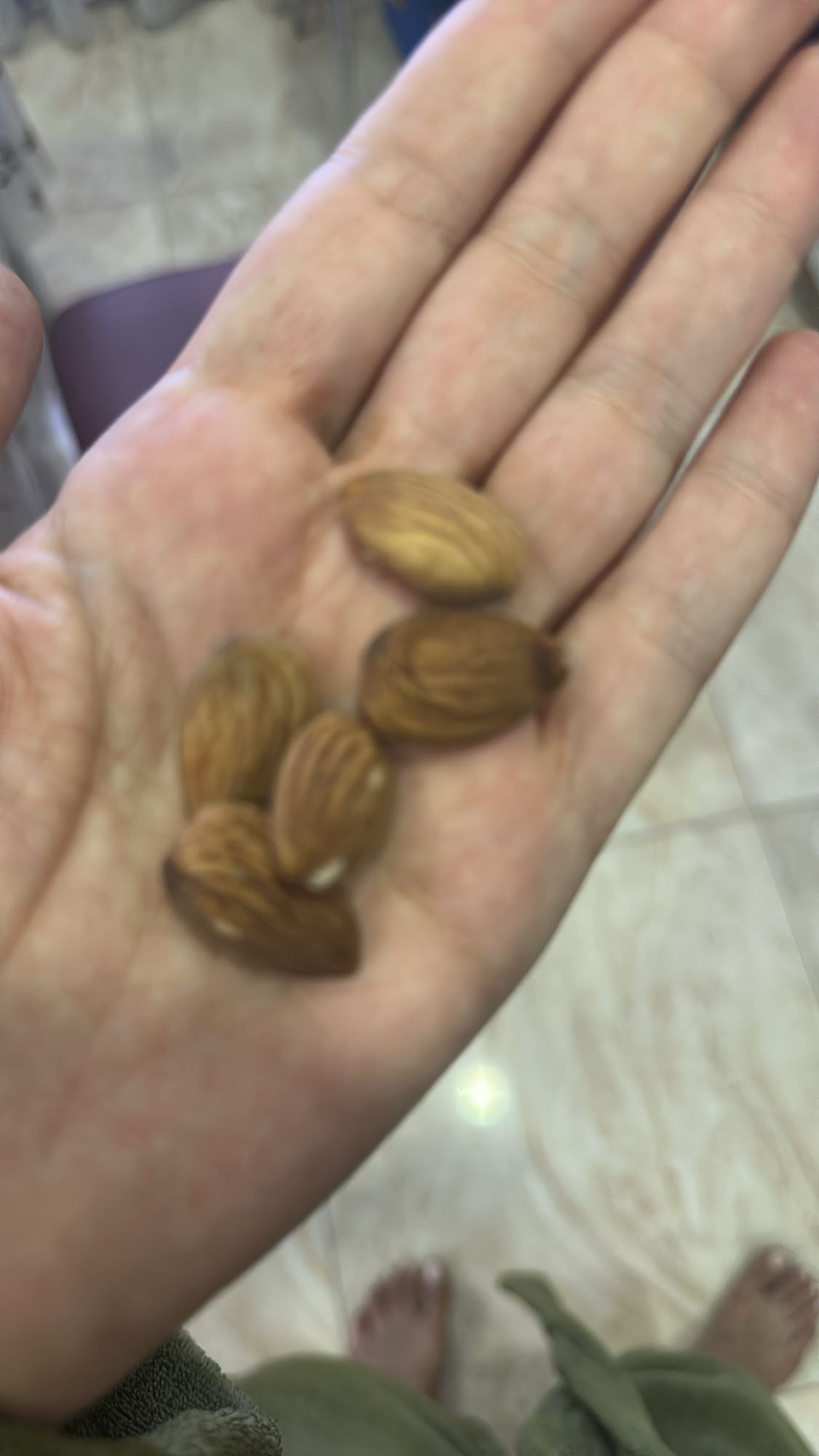 5 almonds