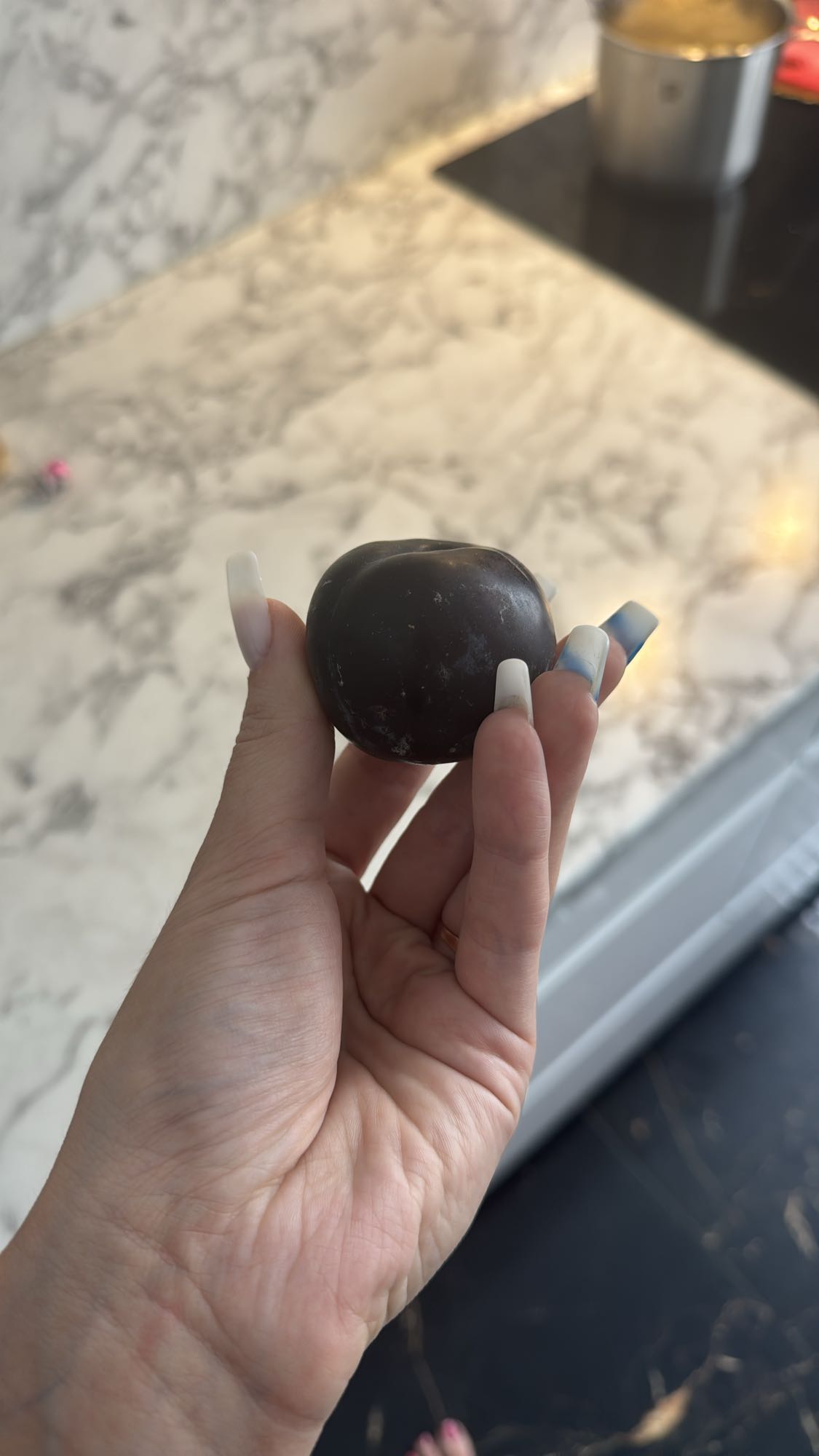 шоколадная слива