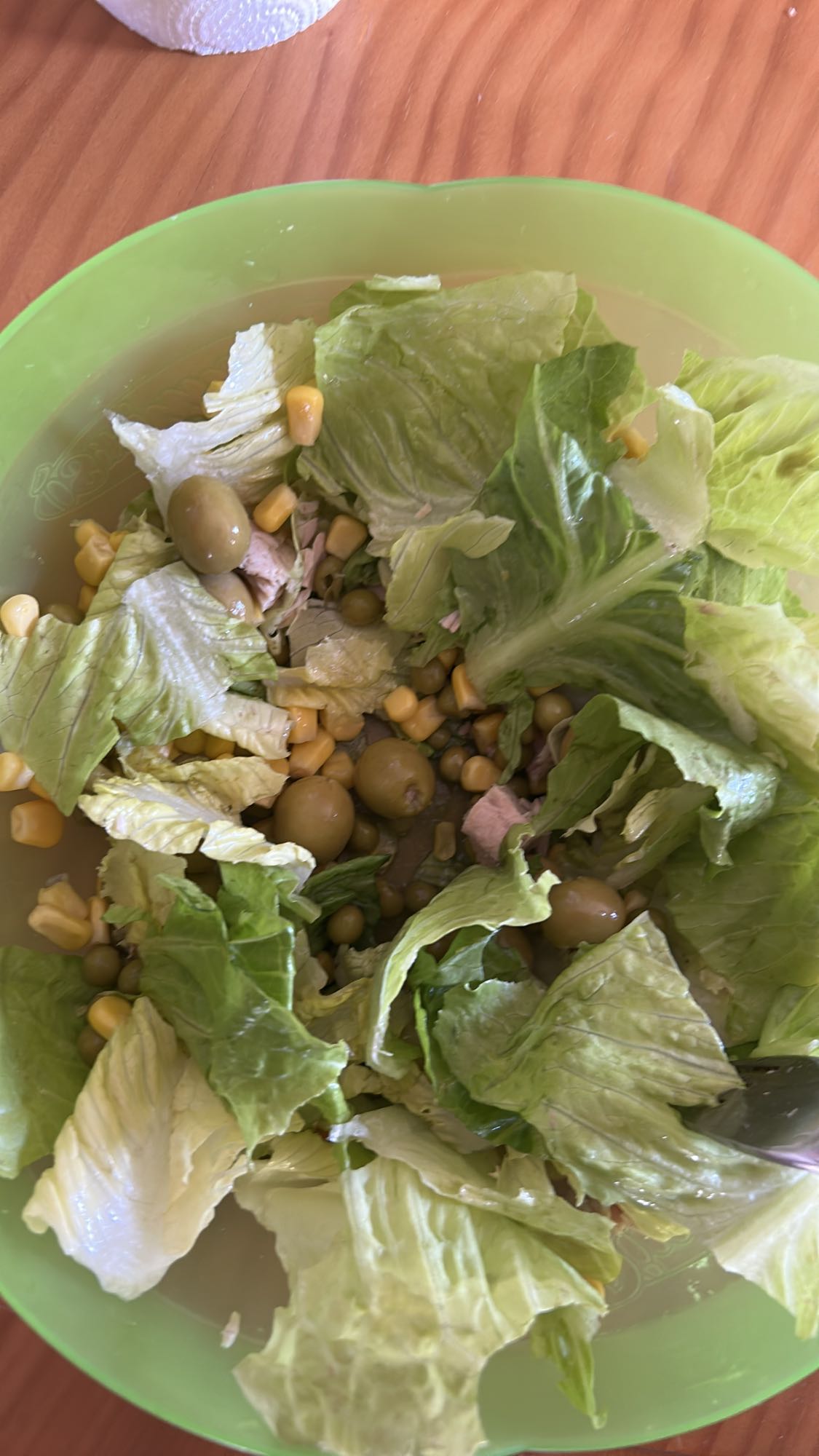 ensalada de atún y verduras